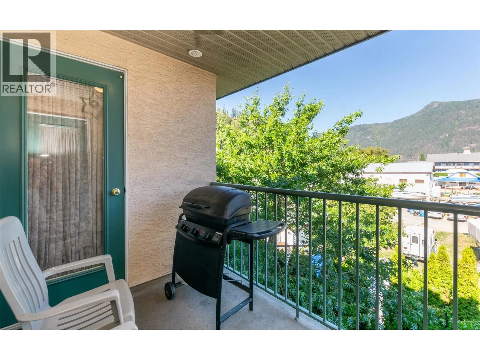 1002 Riverside Avenue Unit# 318