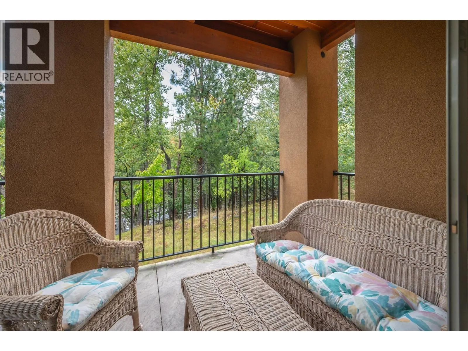 873 Forestbrook Drive Unit# 105