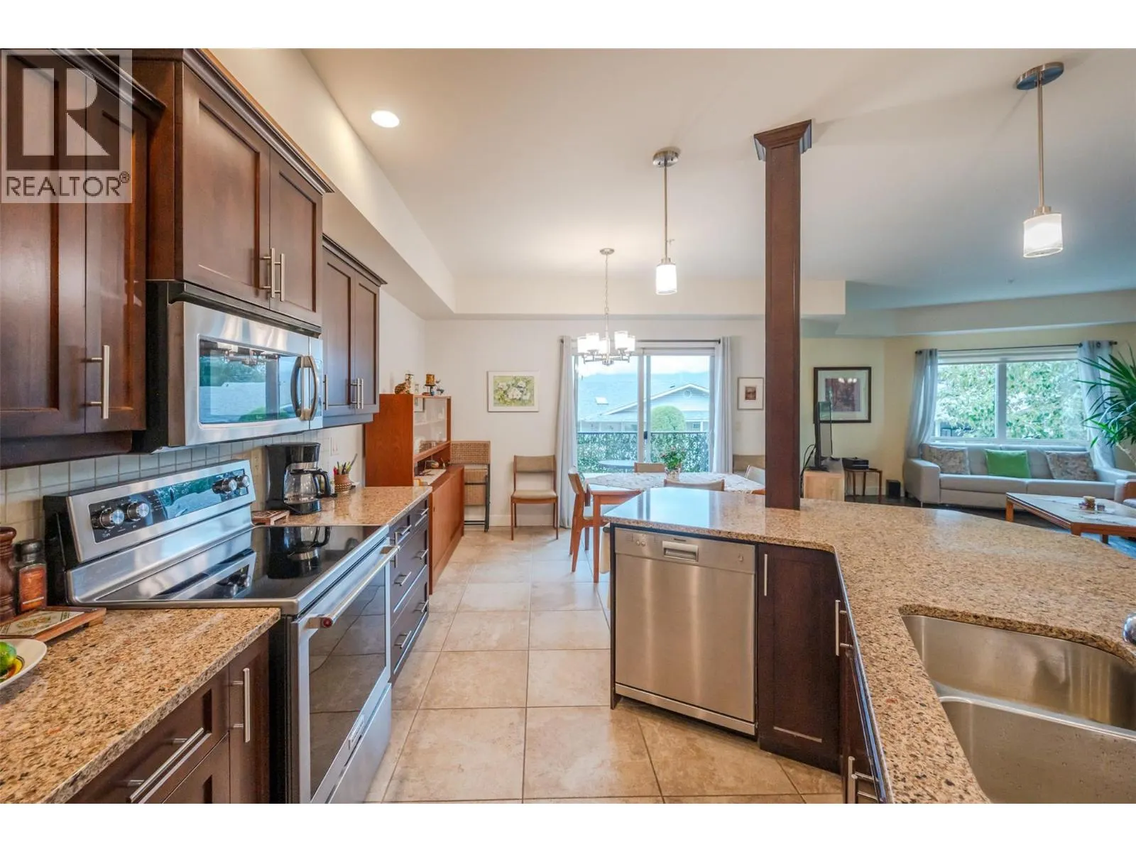 873 Forestbrook Drive Unit# 105