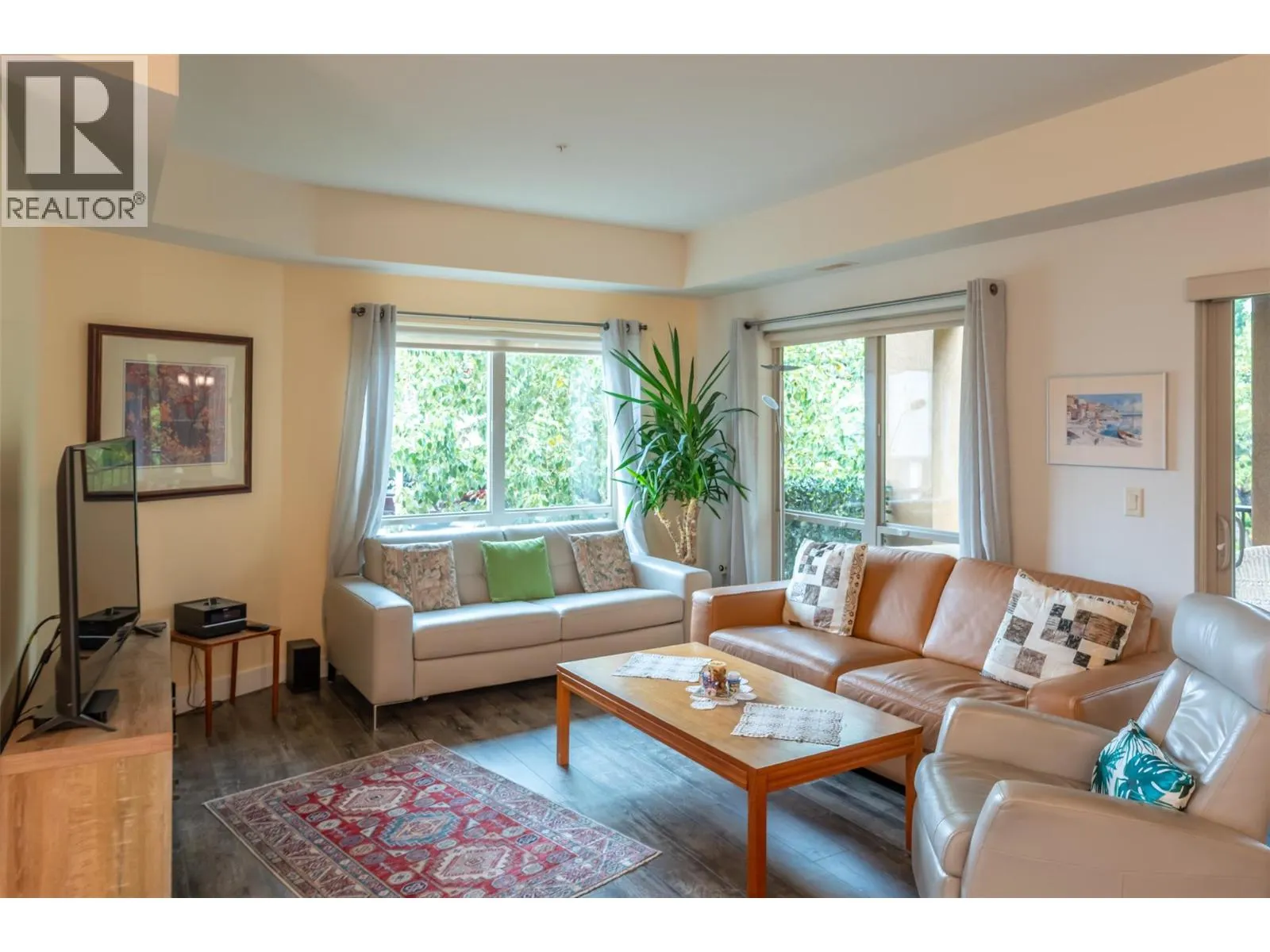 873 Forestbrook Drive Unit# 105