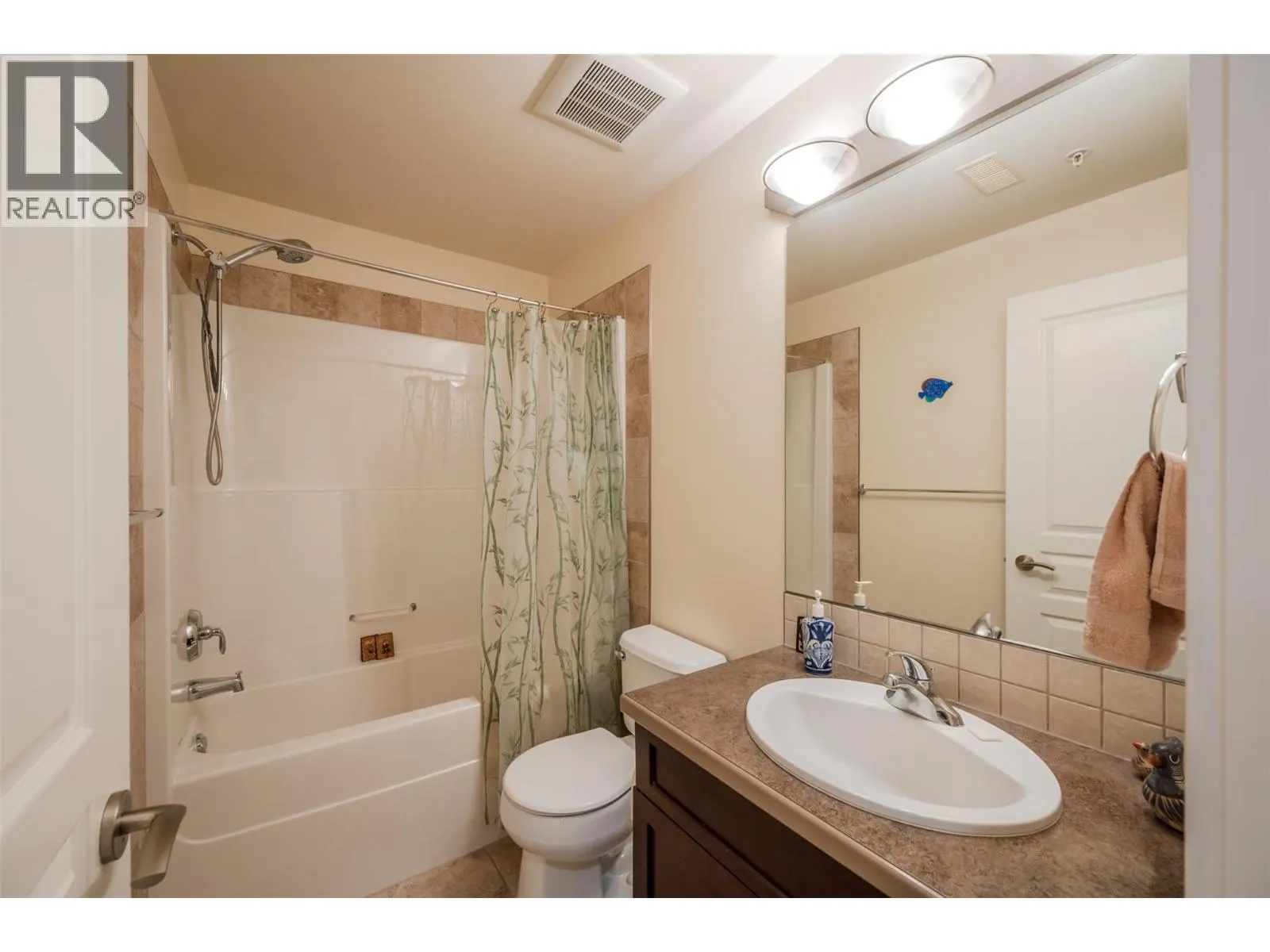 873 Forestbrook Drive Unit# 105
