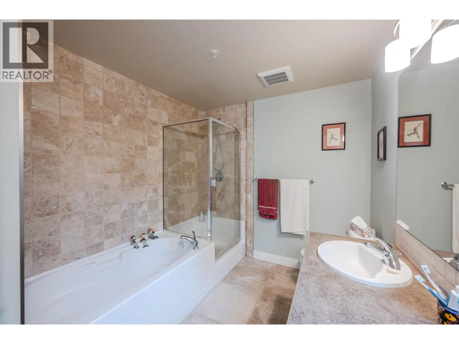 873 Forestbrook Drive Unit# 105