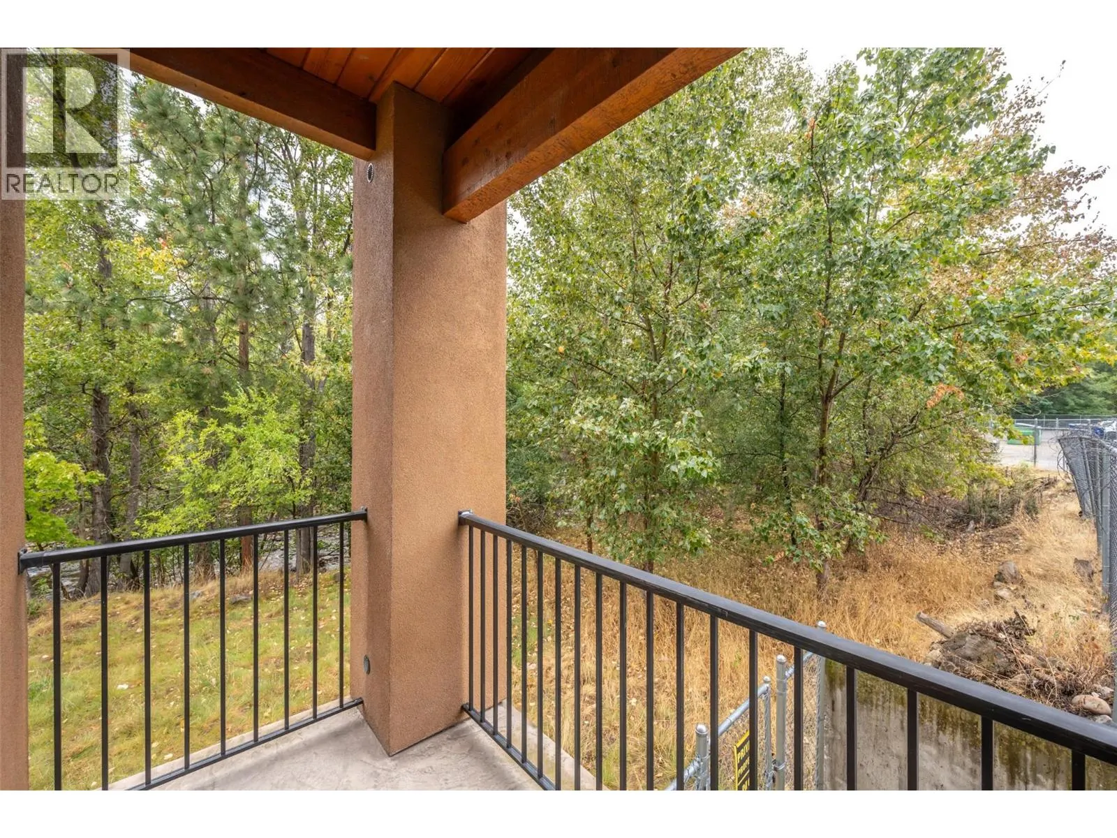 873 Forestbrook Drive Unit# 105
