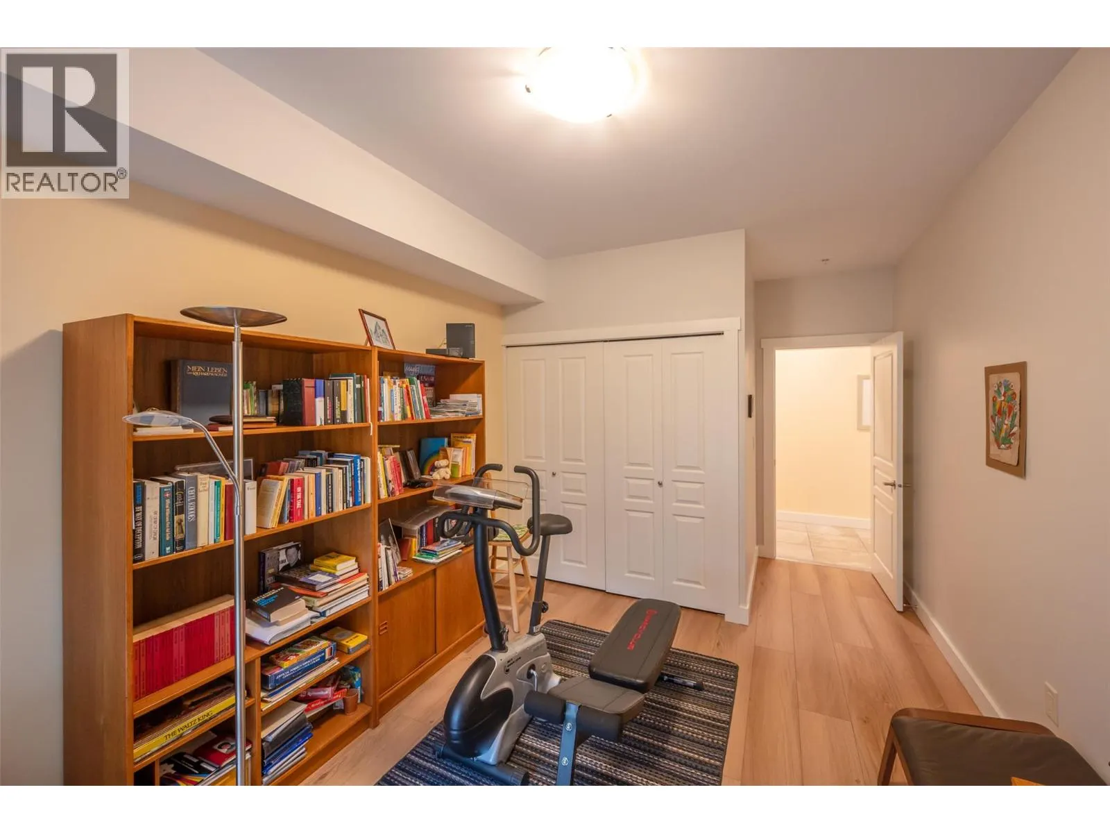 873 Forestbrook Drive Unit# 105