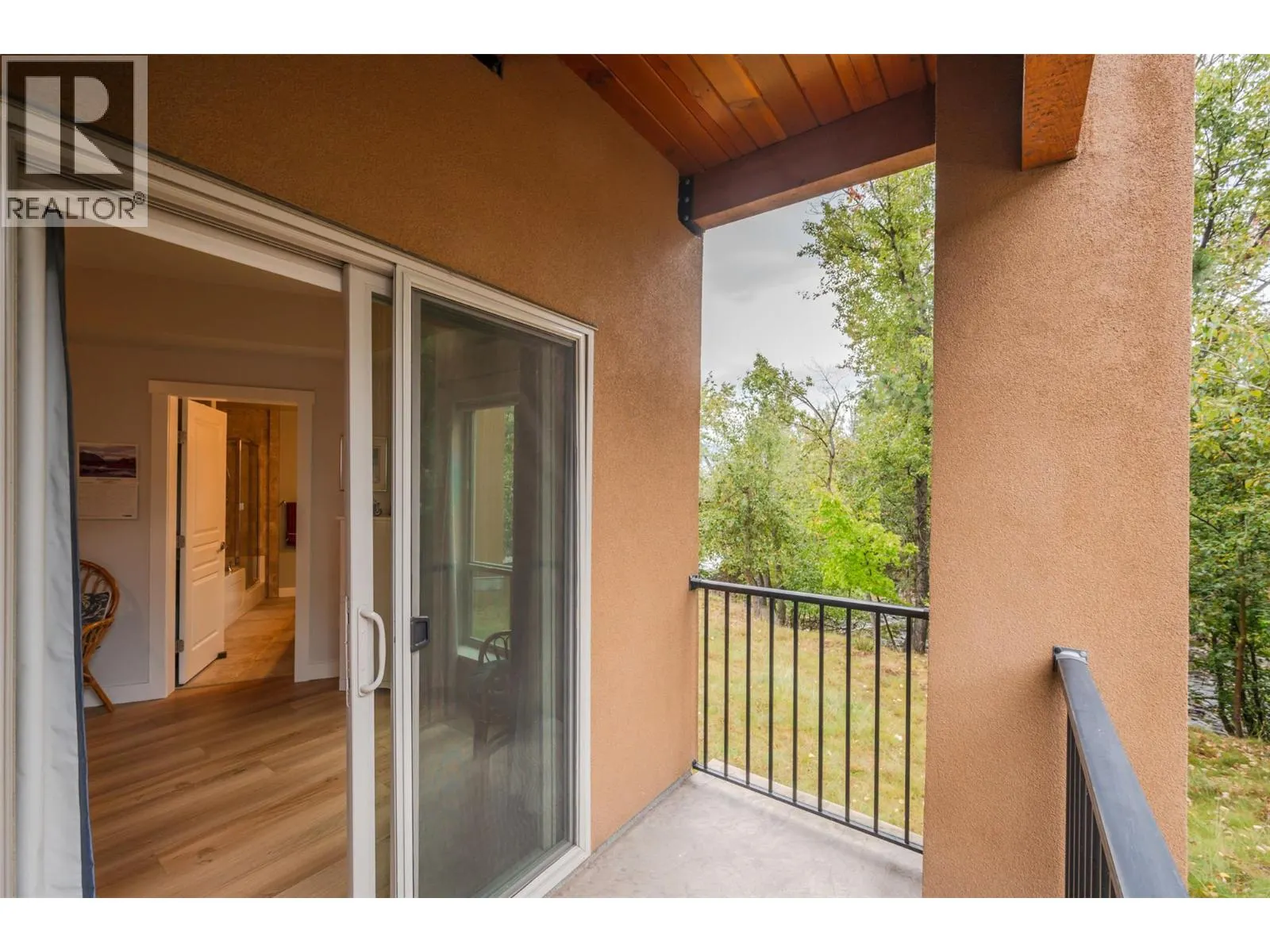 873 Forestbrook Drive Unit# 105