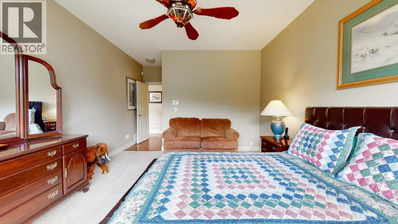 6833 MEADOWS Drive Unit# 28