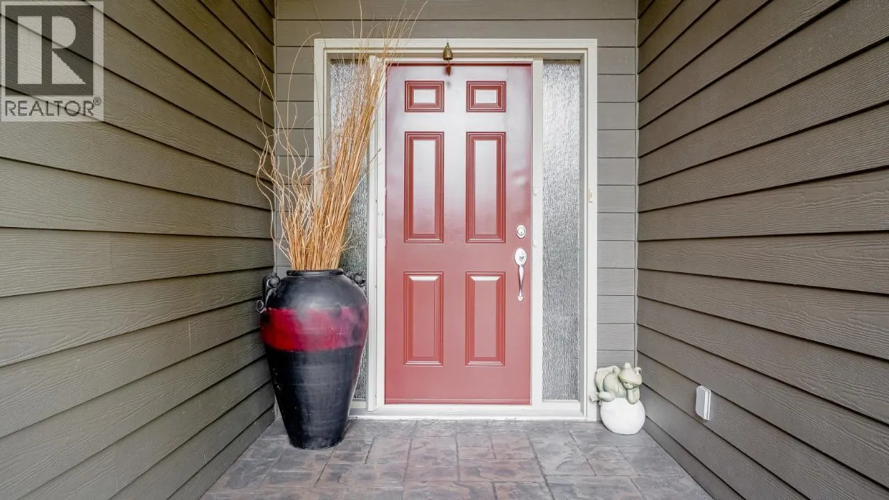6833 MEADOWS Drive Unit# 28
