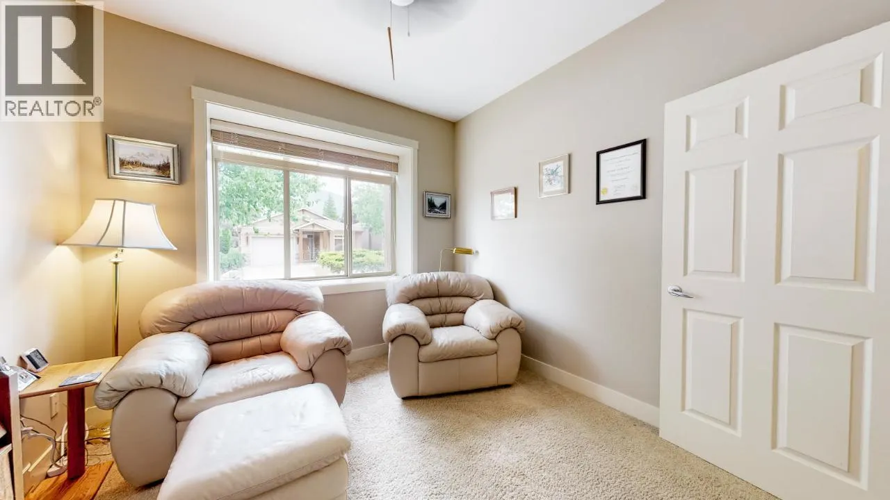 6833 MEADOWS Drive Unit# 28