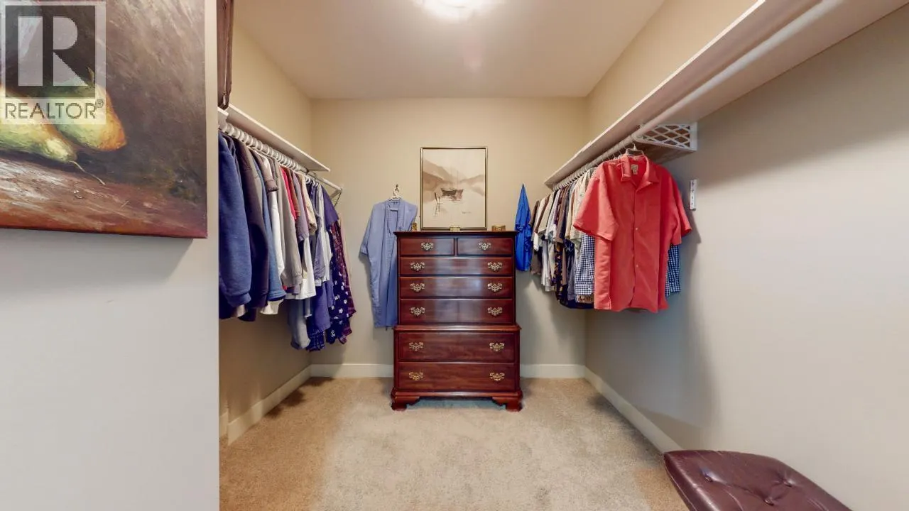 6833 MEADOWS Drive Unit# 28