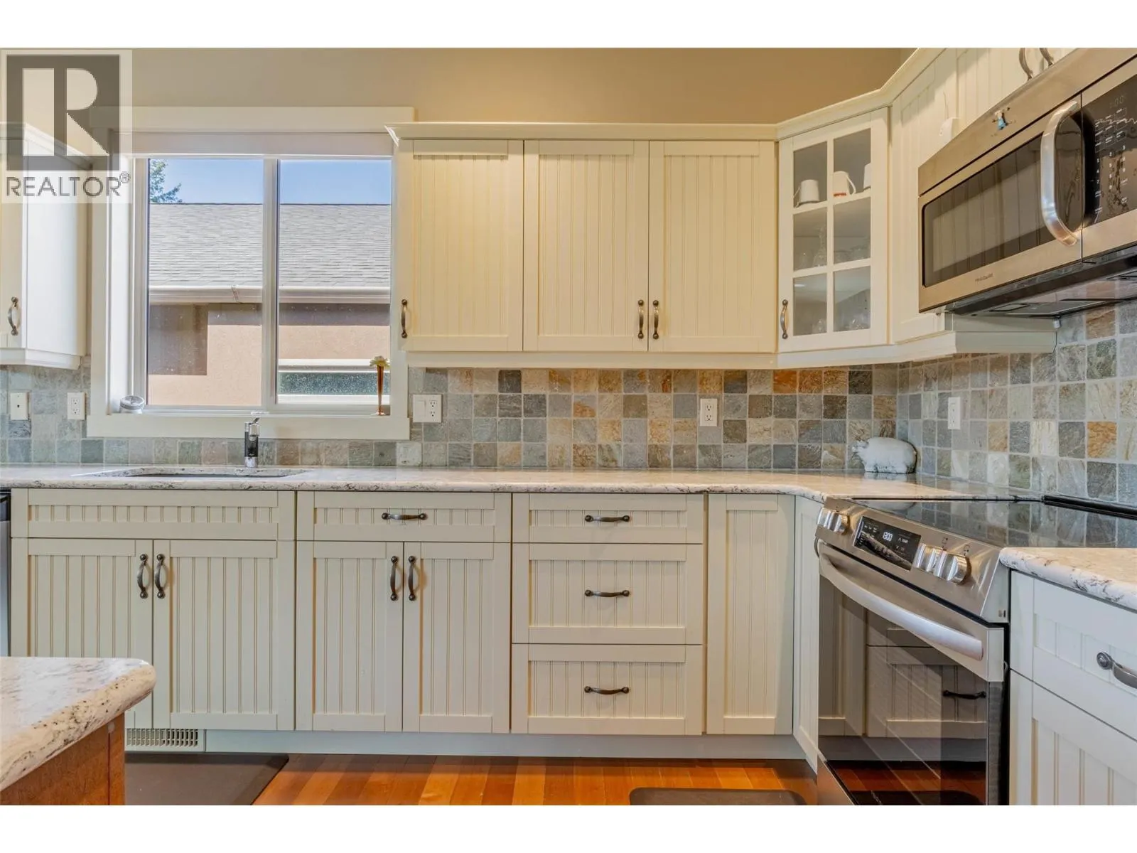 6833 MEADOWS Drive Unit# 28