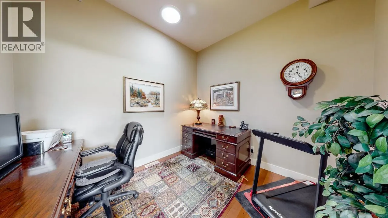 6833 MEADOWS Drive Unit# 28