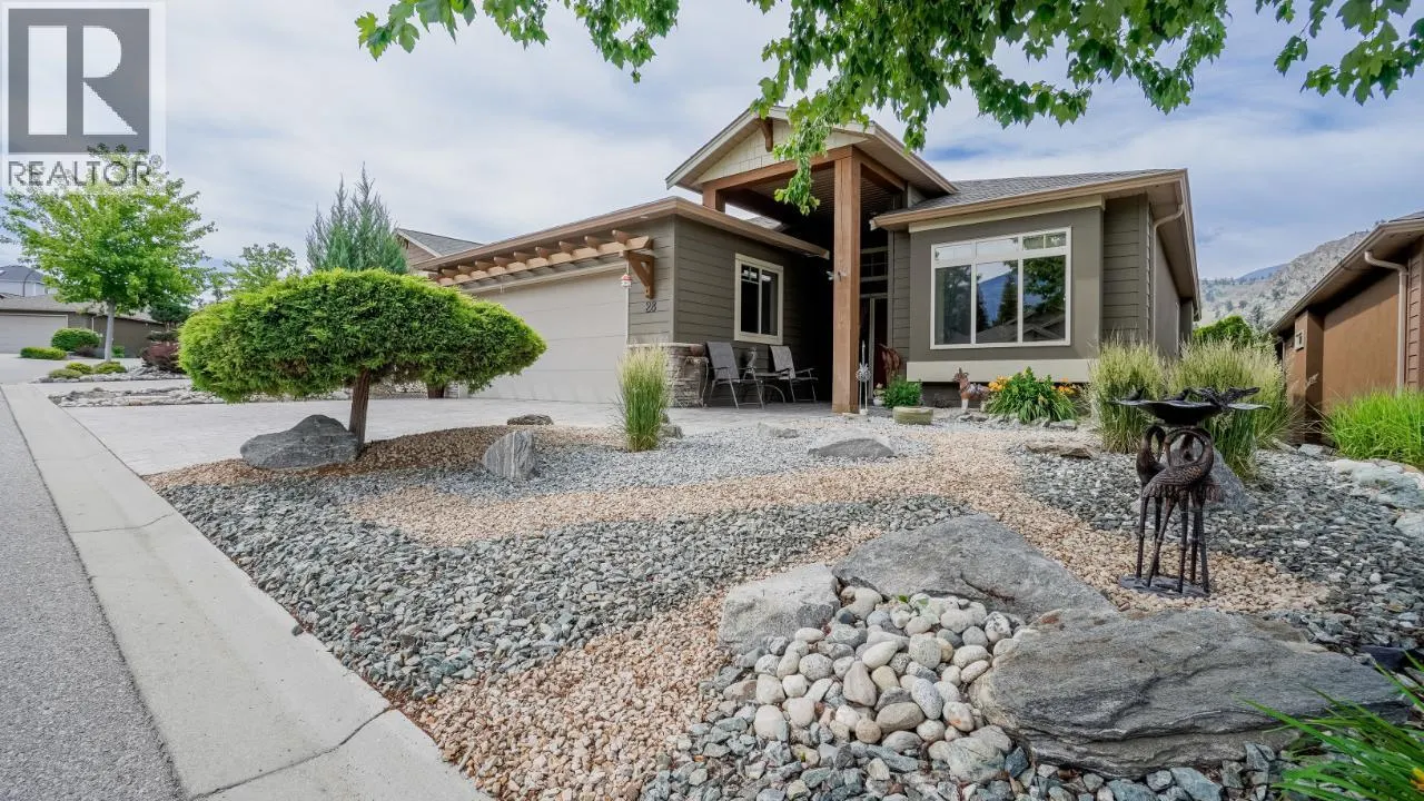 6833 MEADOWS Drive Unit# 28