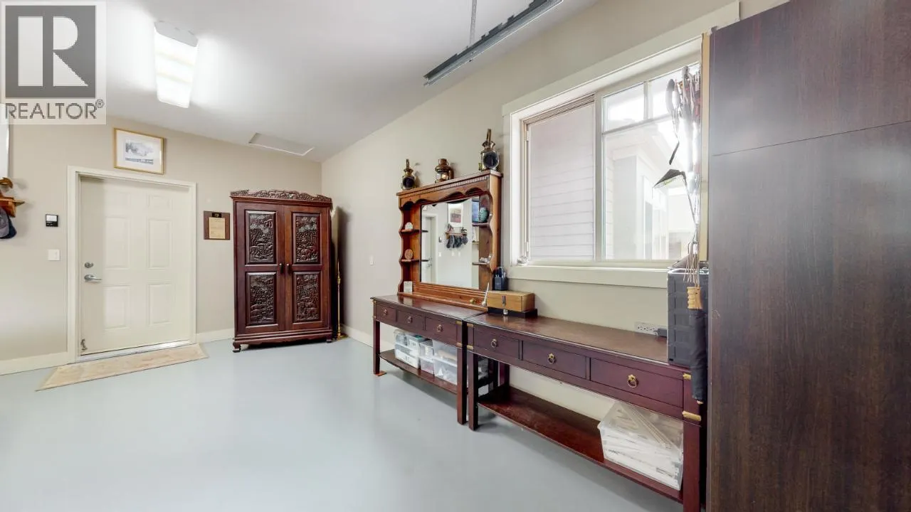 6833 MEADOWS Drive Unit# 28