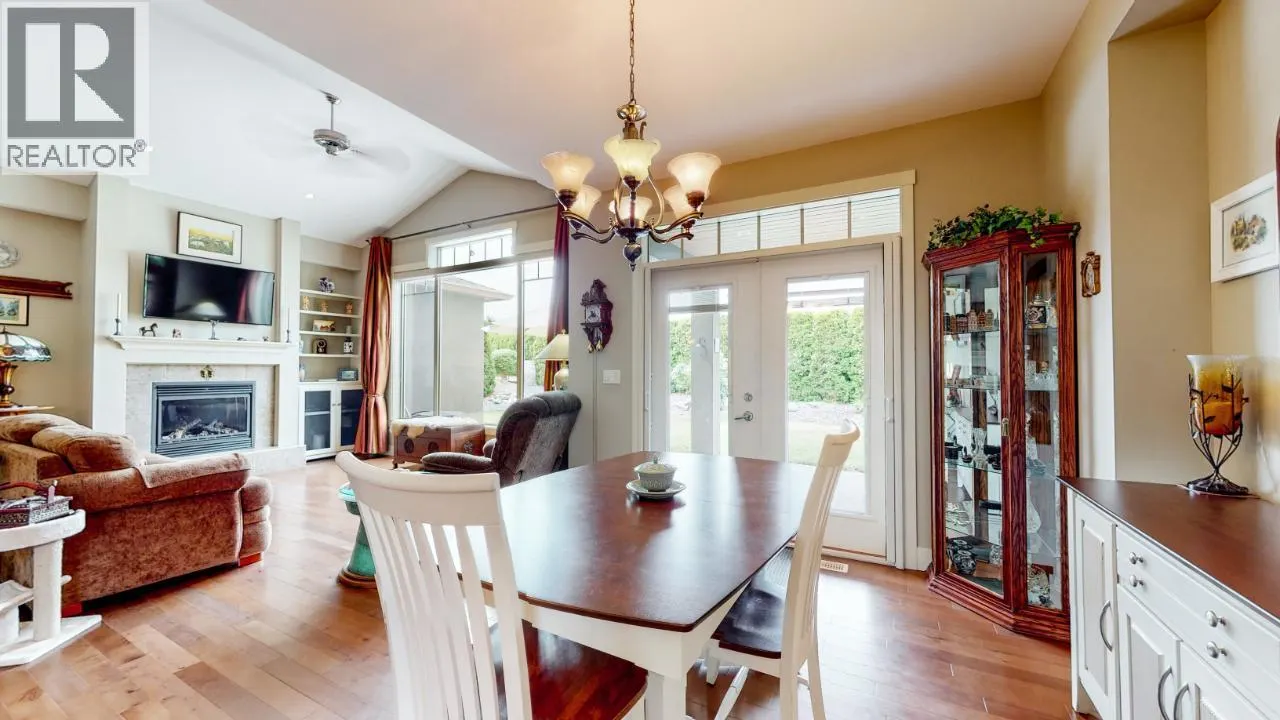6833 MEADOWS Drive Unit# 28