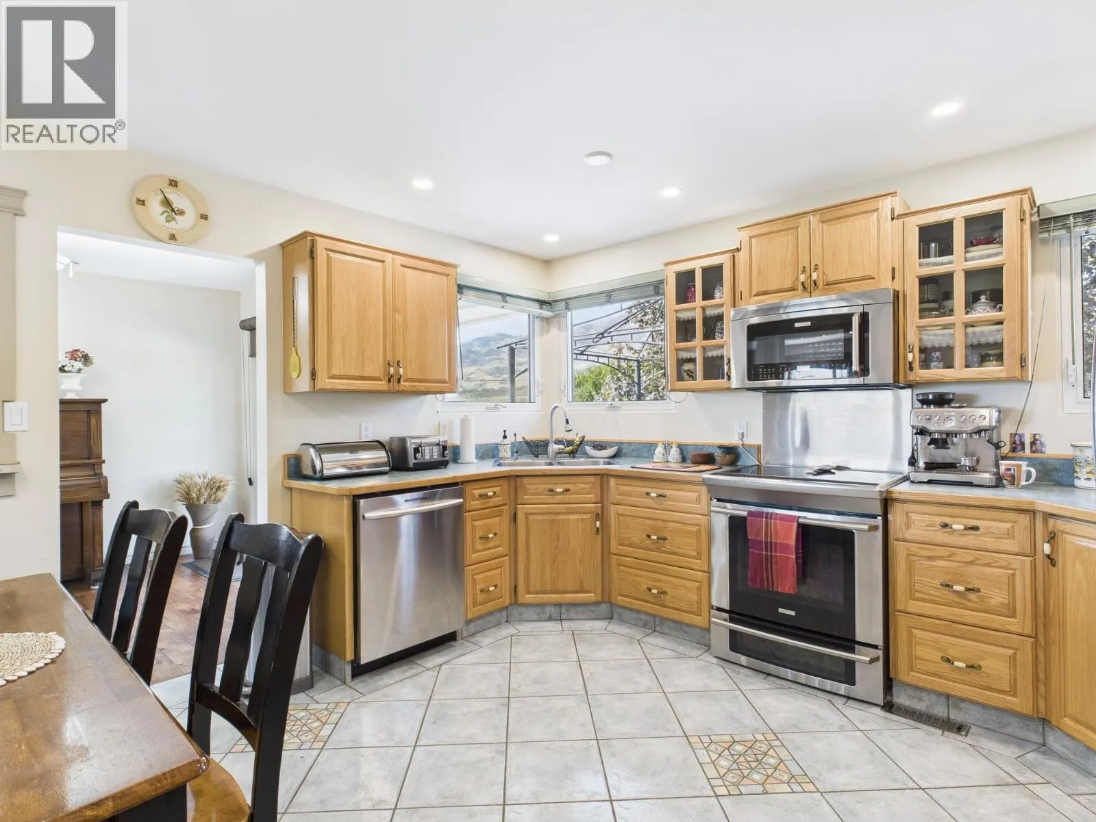 28 Finch Crescent