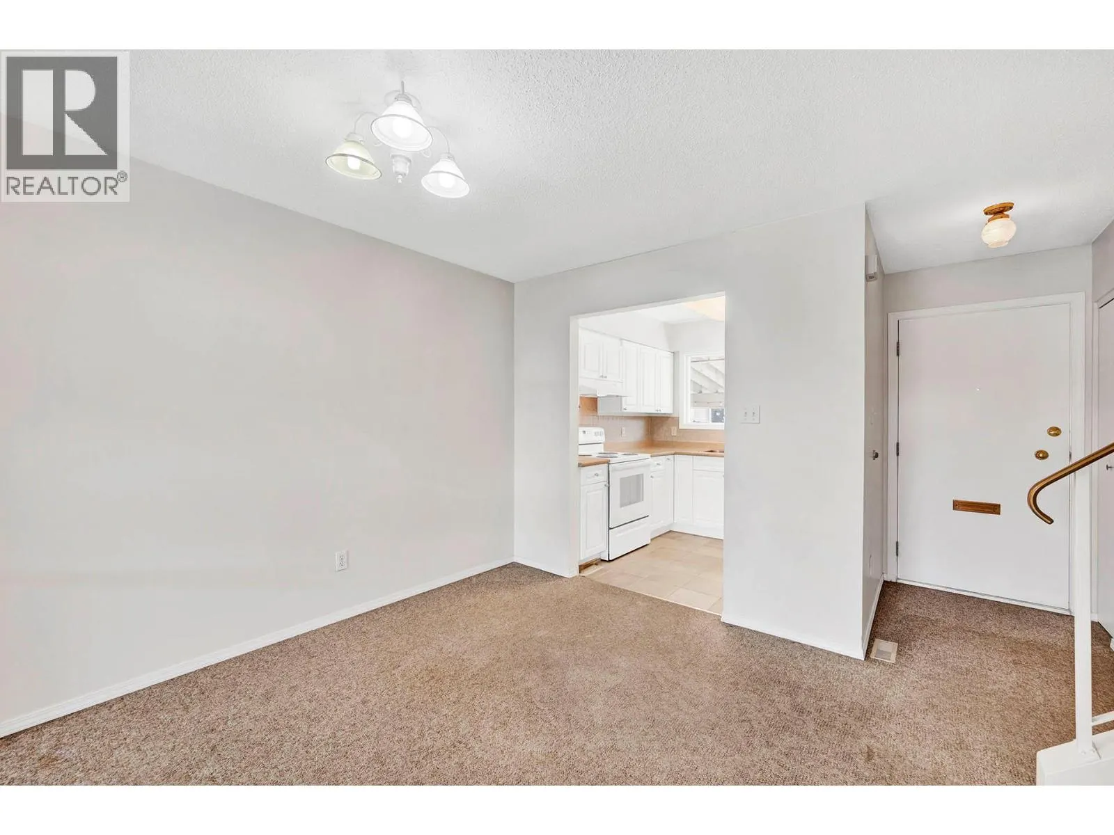 1980 GLENWOOD Drive Unit# 11