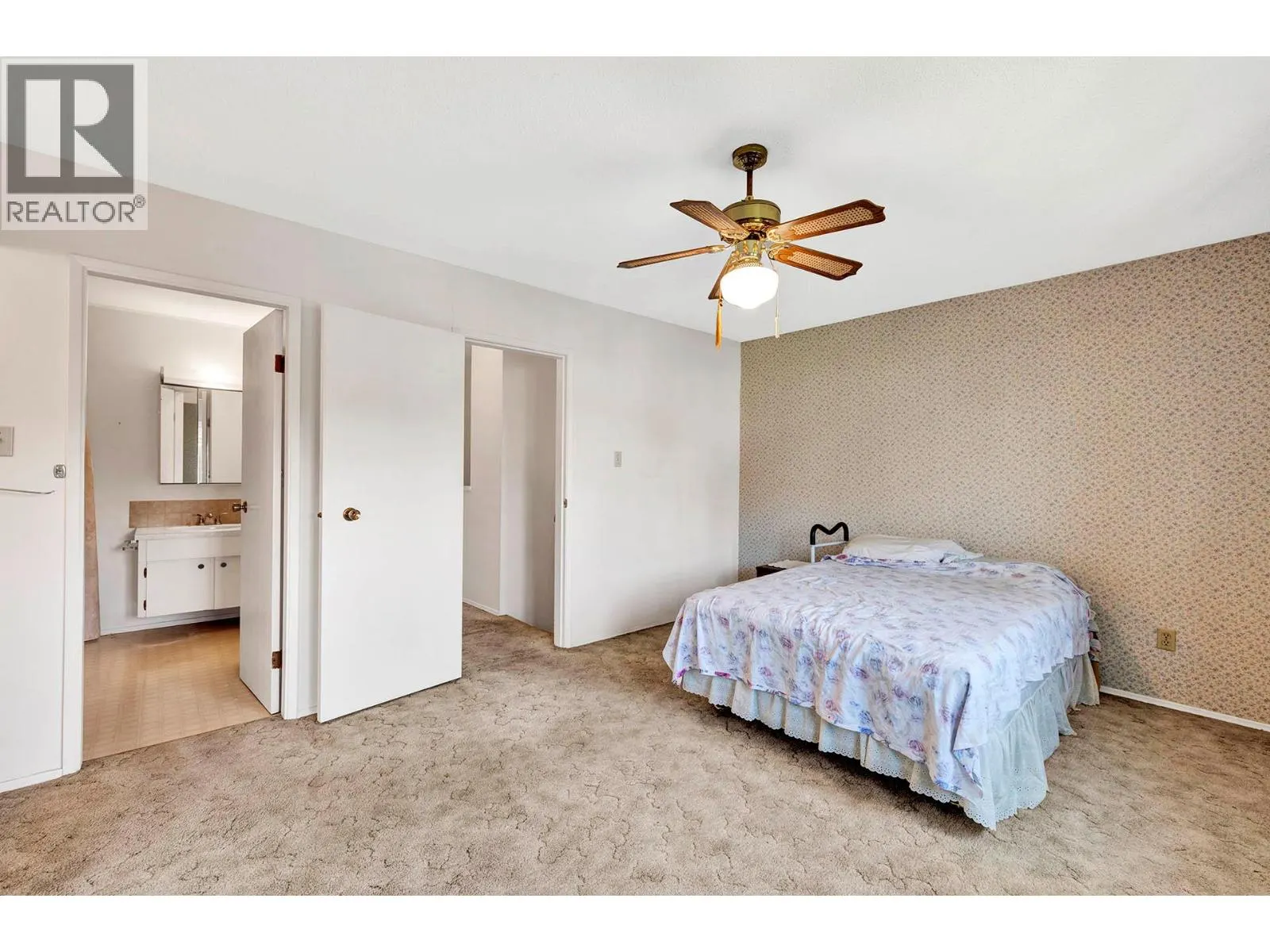 1980 GLENWOOD Drive Unit# 11