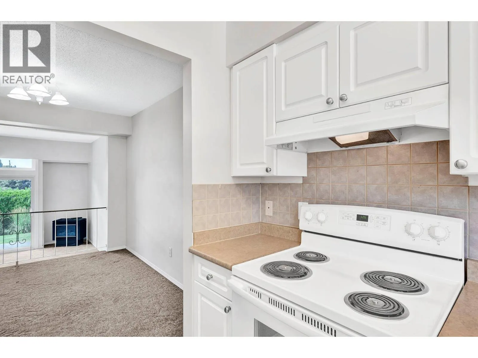 1980 GLENWOOD Drive Unit# 11