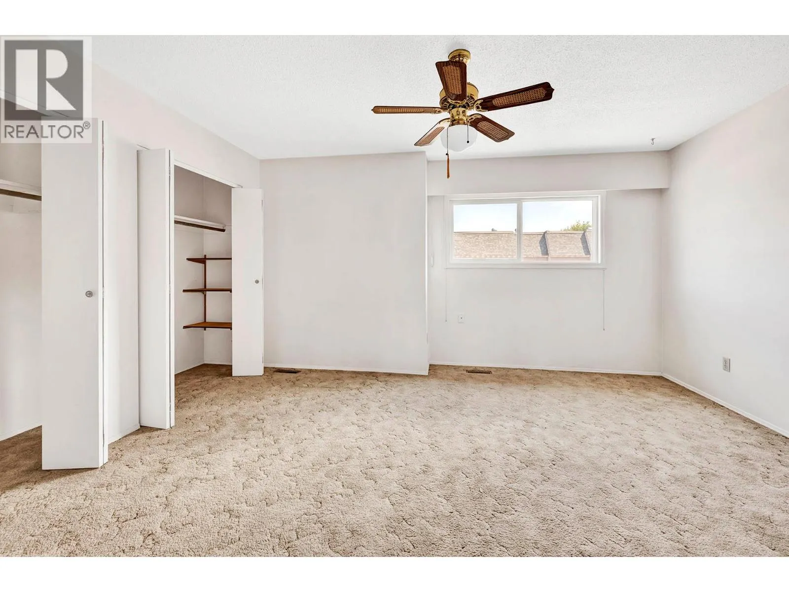 1980 GLENWOOD Drive Unit# 11