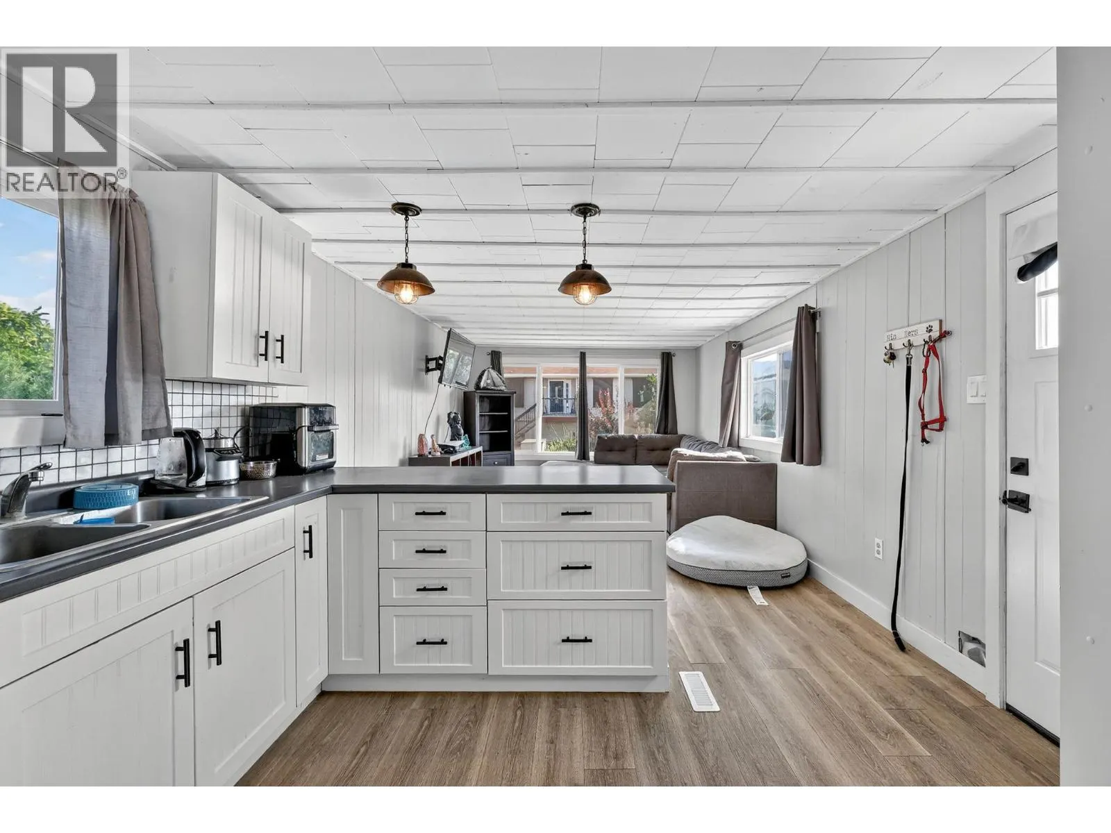 8945 HWY 97N Unit# 34