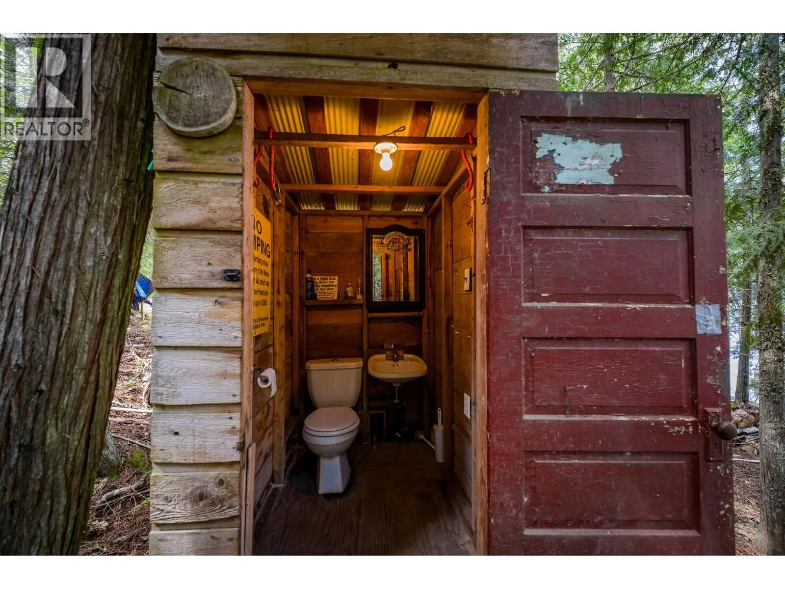 5319 EAST BARRIERE LAKE FS Road