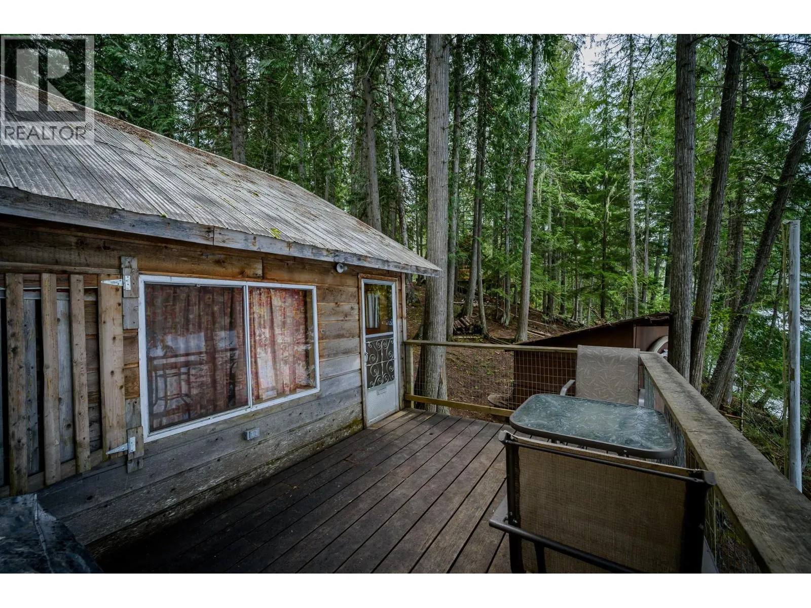 5319 EAST BARRIERE LAKE FS Road