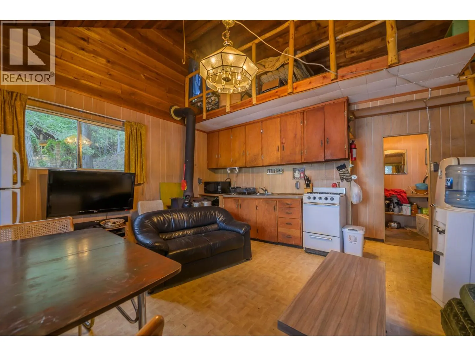 5319 EAST BARRIERE LAKE FS Road
