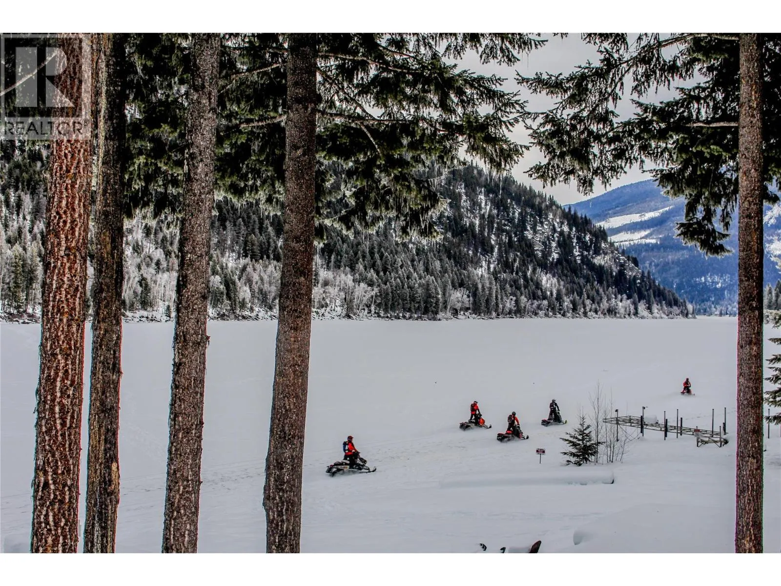 5319 EAST BARRIERE LAKE FS Road