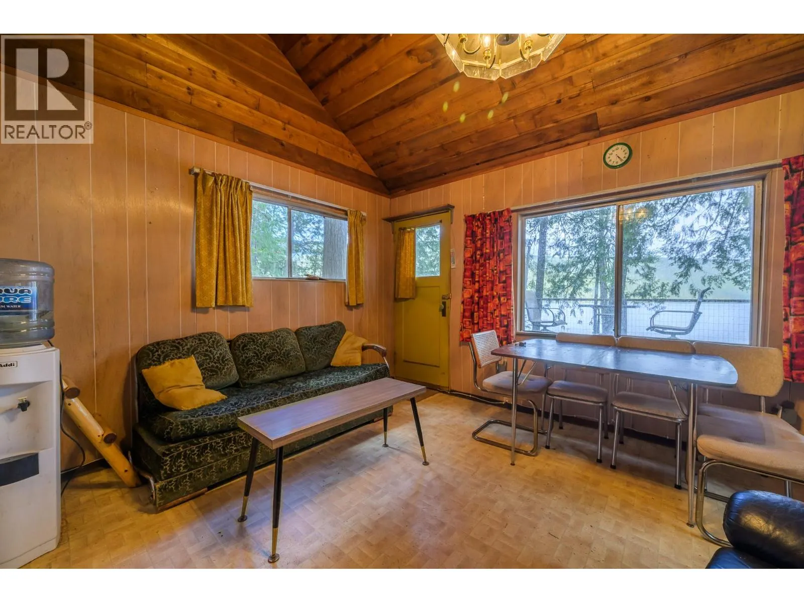 5319 EAST BARRIERE LAKE FS Road