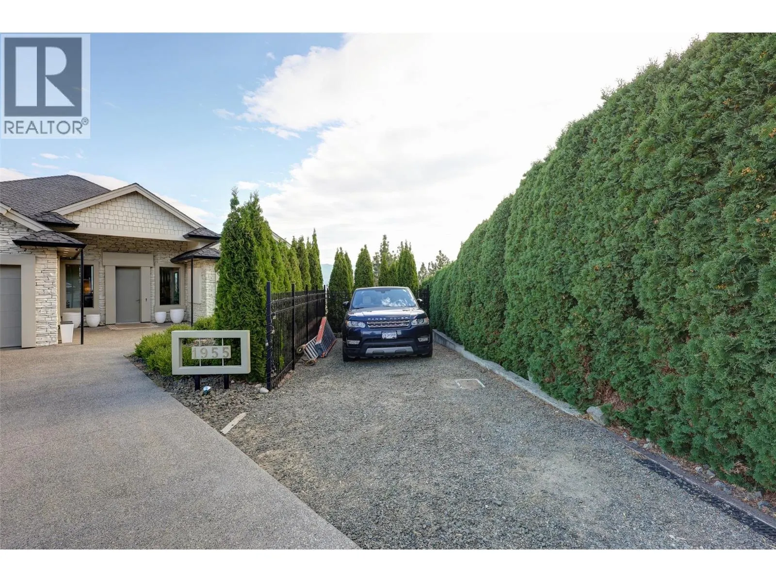 1955 Bayview Court