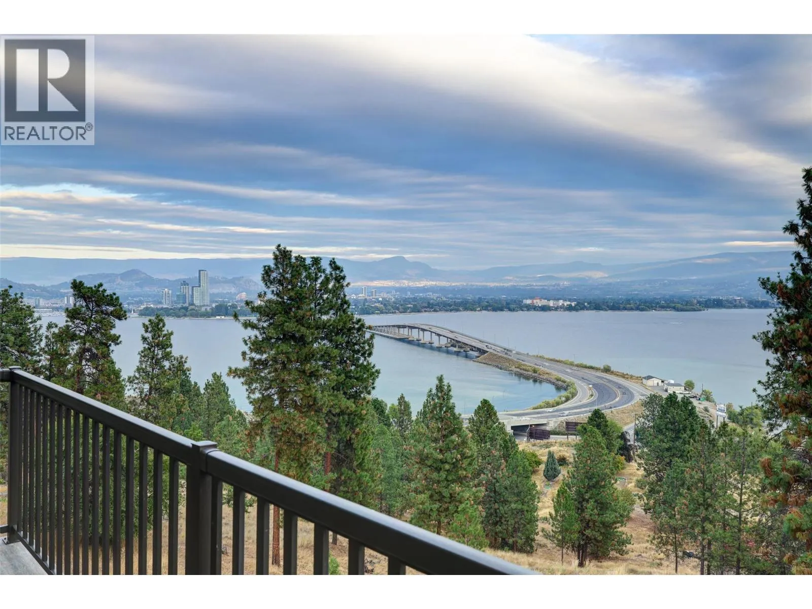 1955 Bayview Court