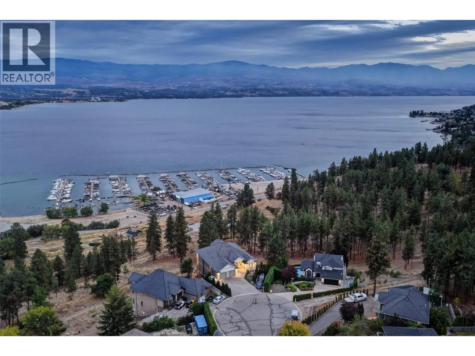 1955 Bayview Court