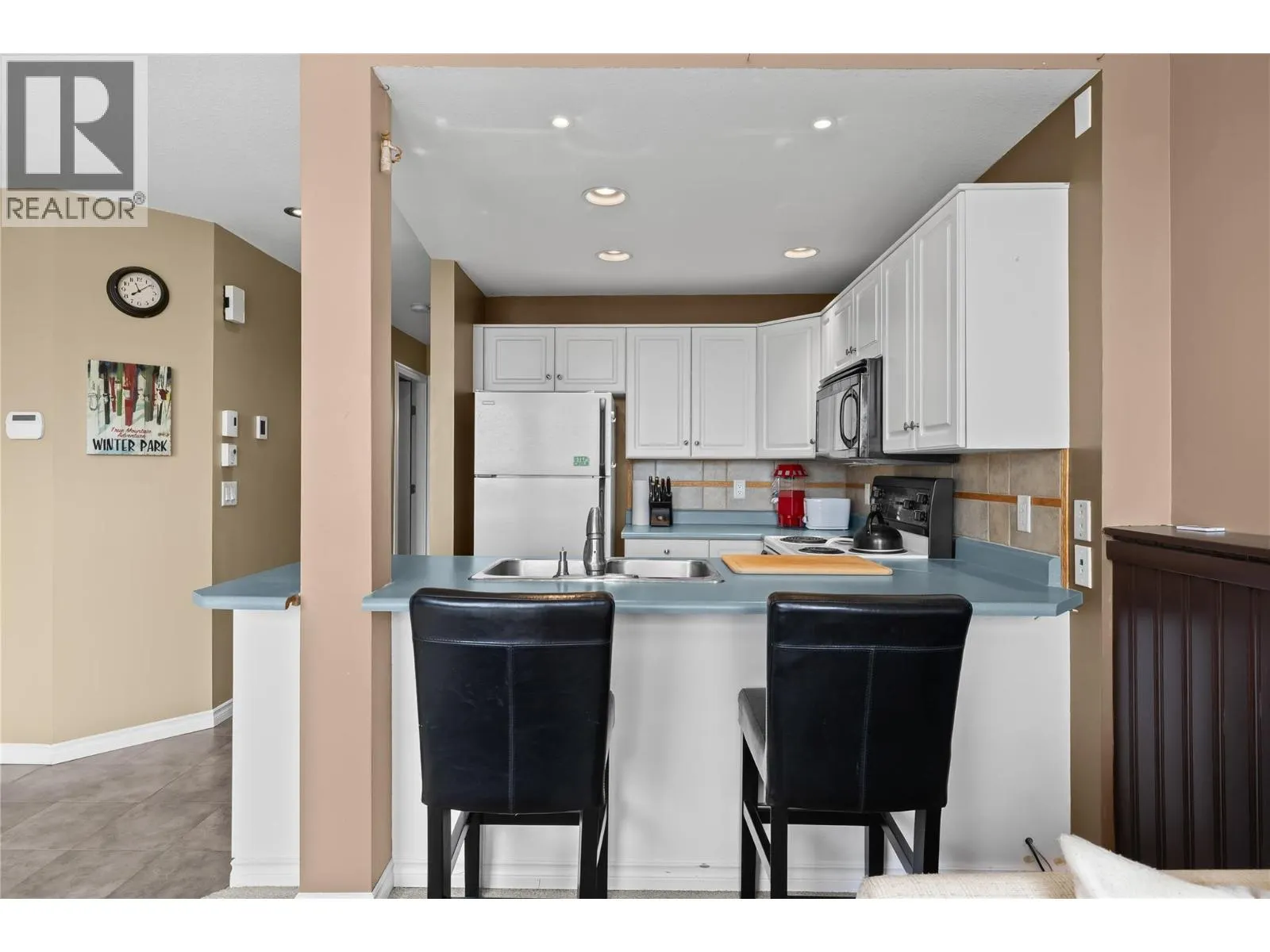 5965 Snow Pines Crescent Unit# D