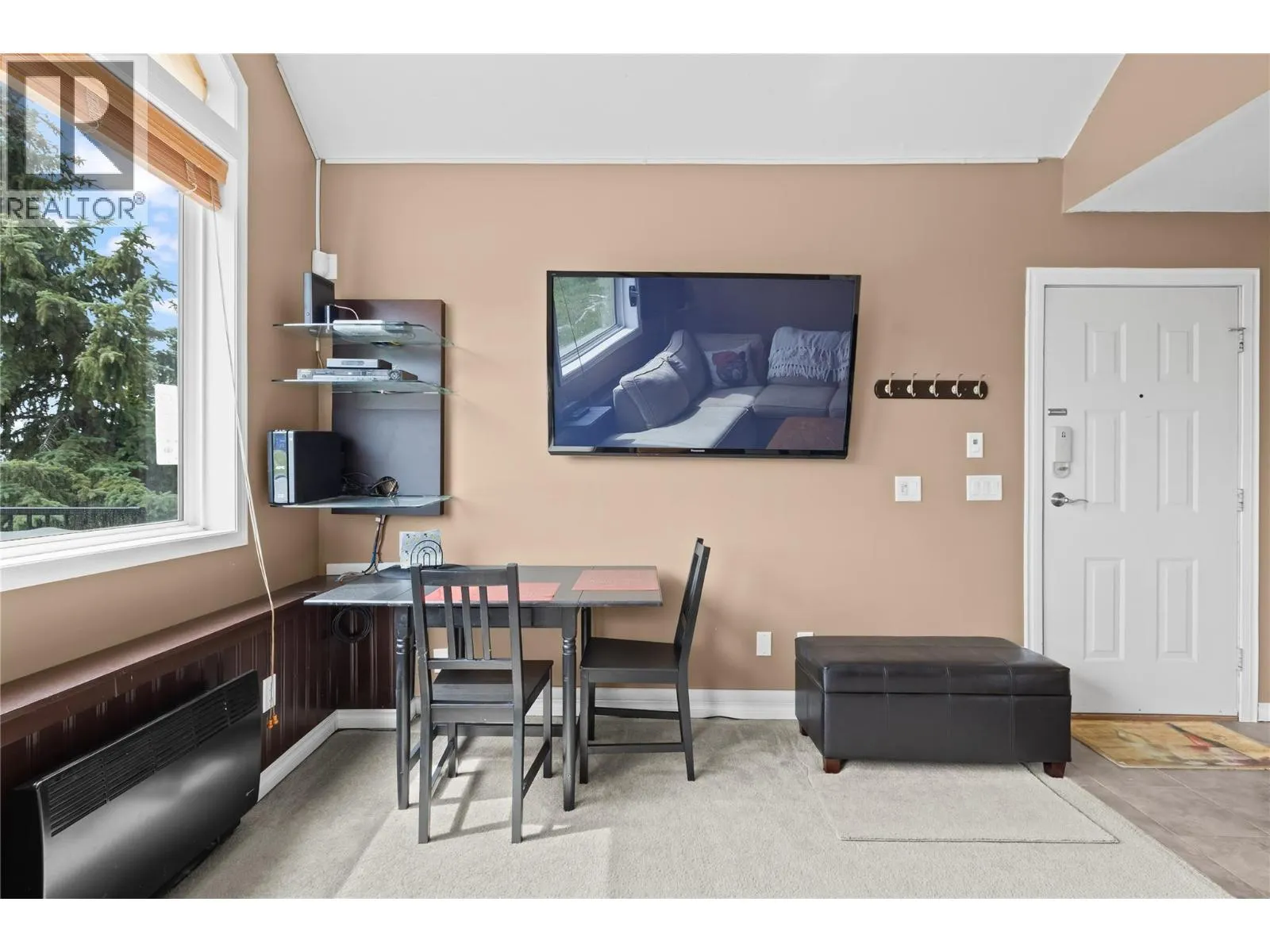 5965 Snow Pines Crescent Unit# D