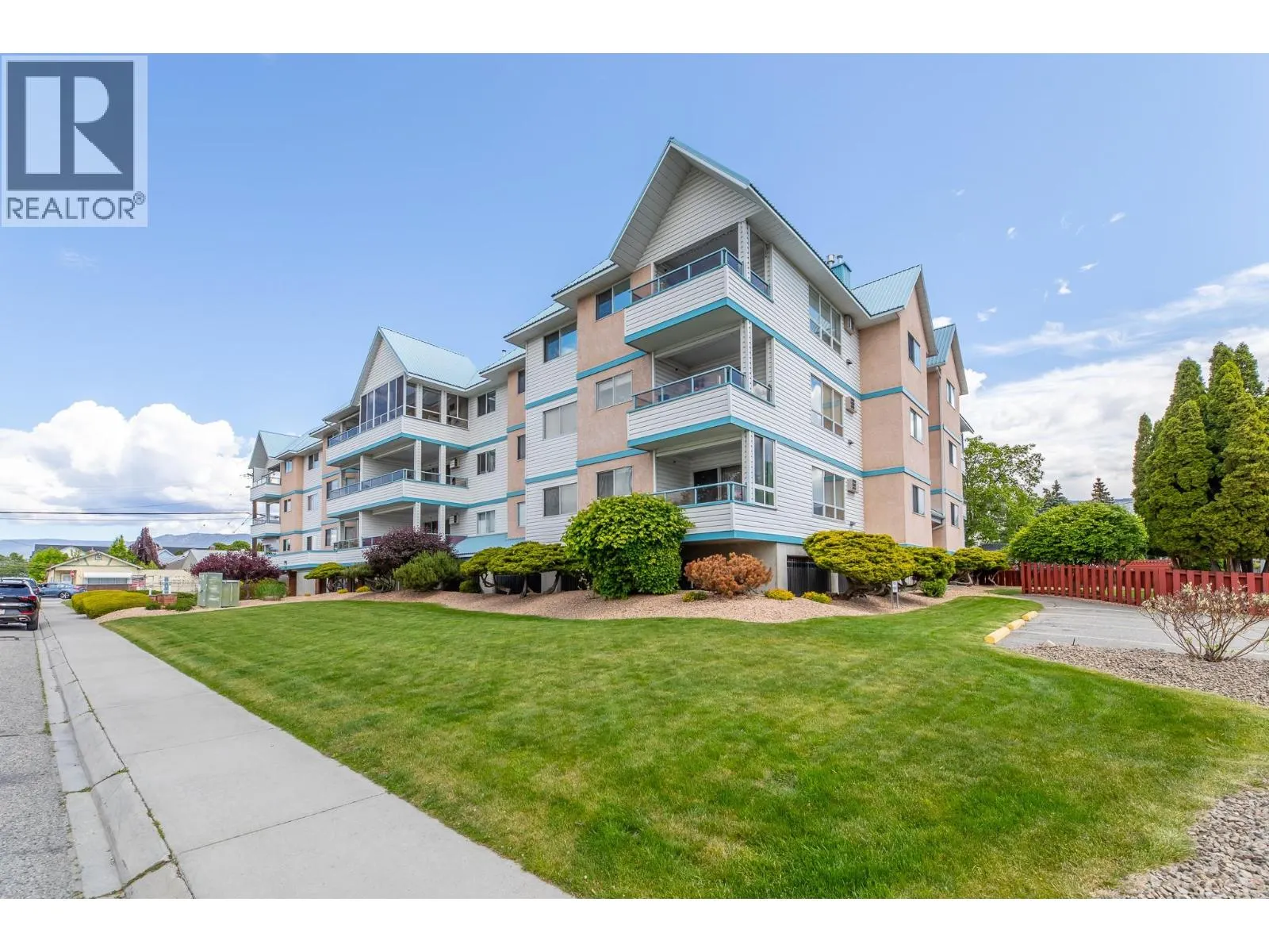920 Argyle Street Unit# 206