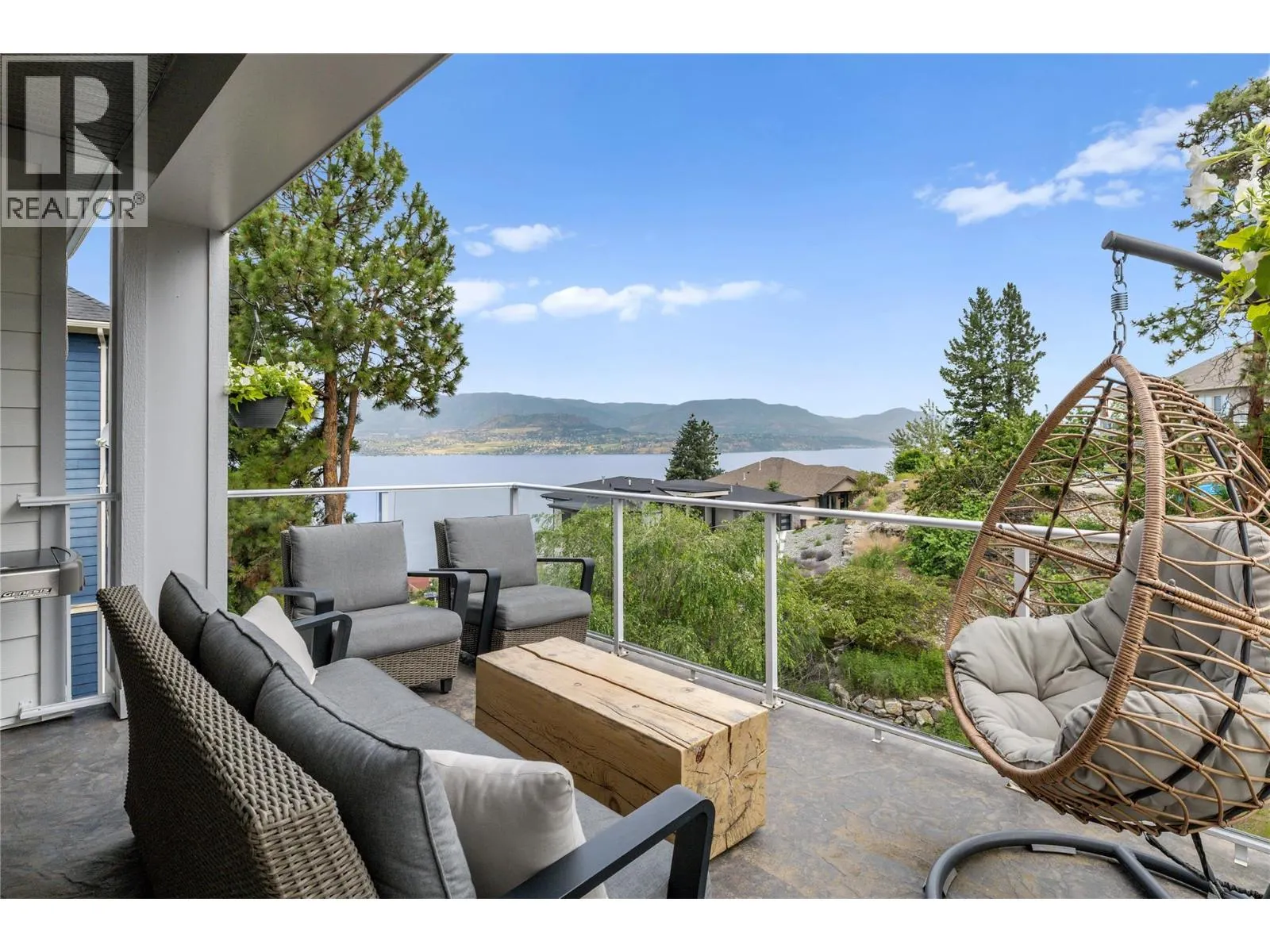 404 Quilchena Crescent