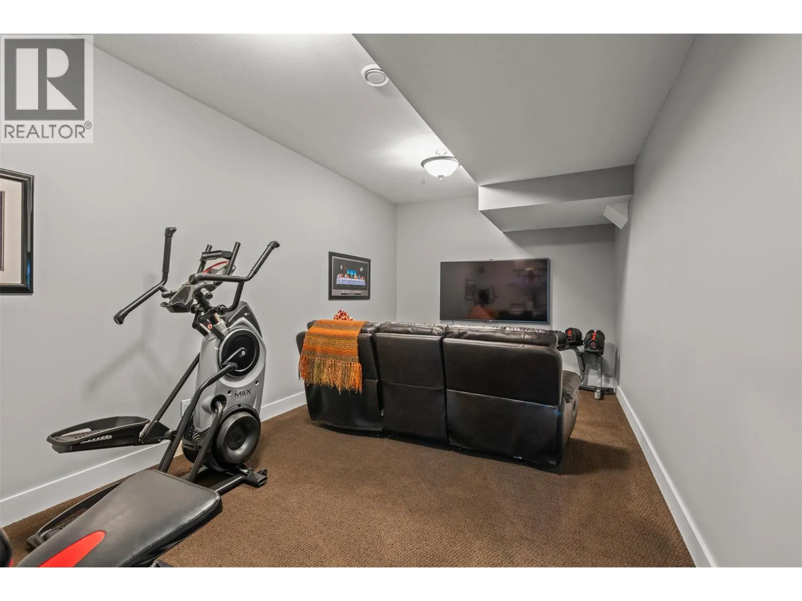 226 Dormie Place