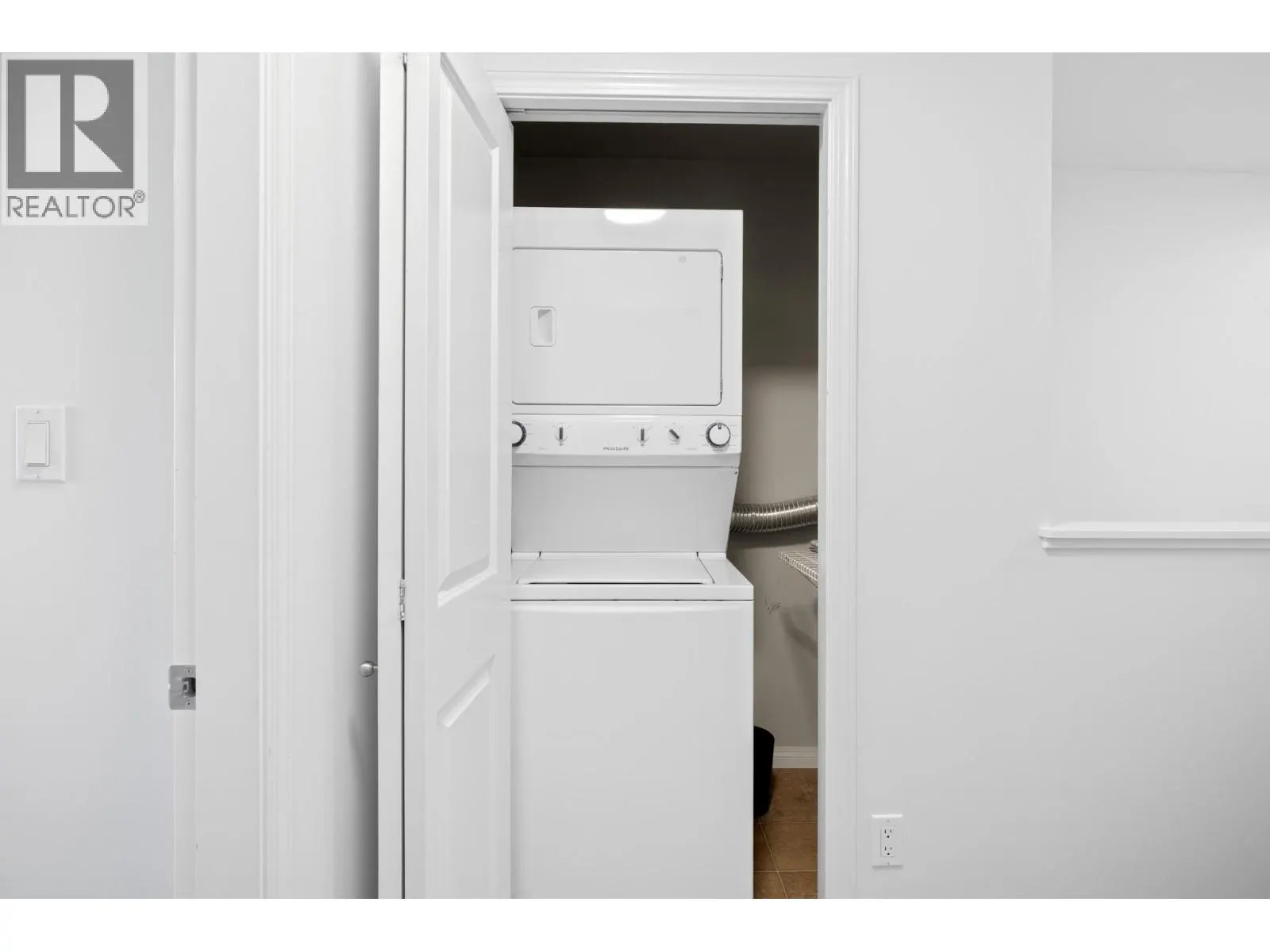 1853 Parkview Crescent Unit# 14