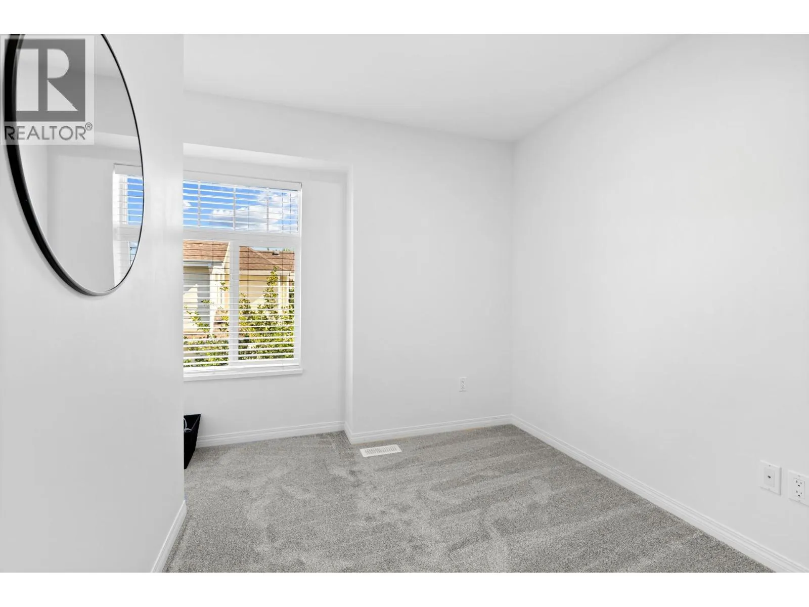 1853 Parkview Crescent Unit# 14