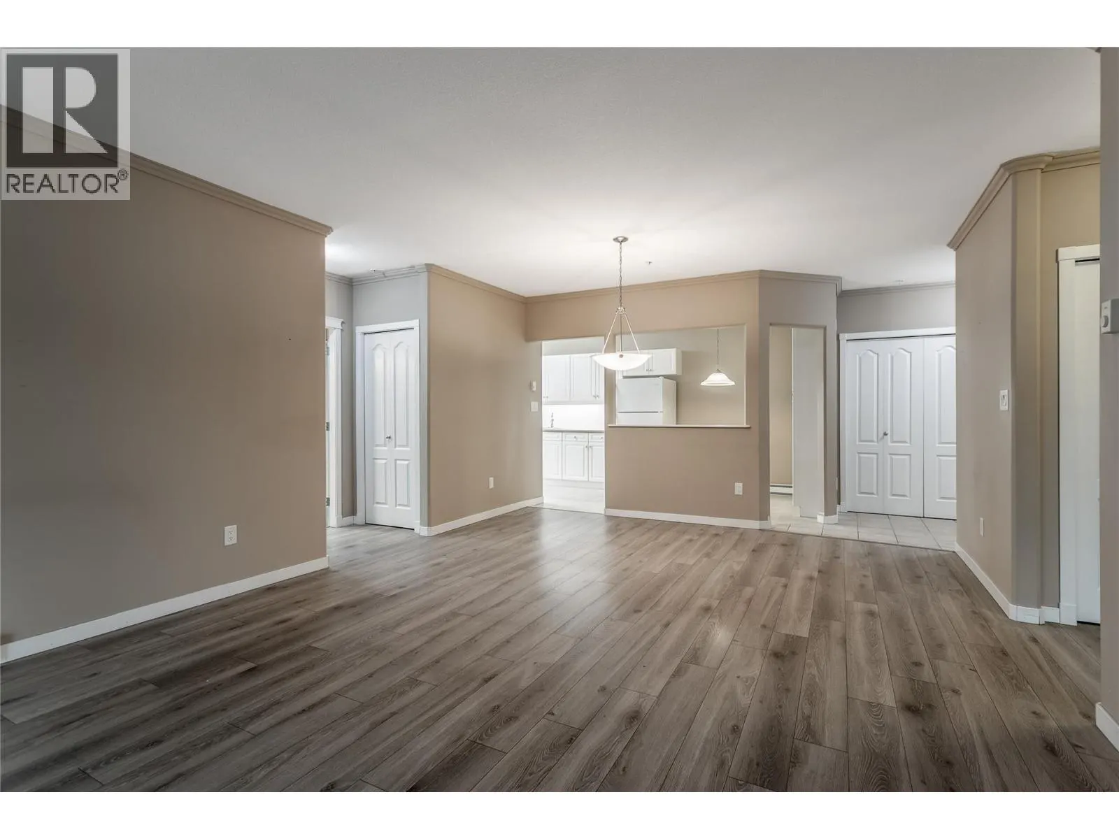 303 Whitman Road Unit# 202