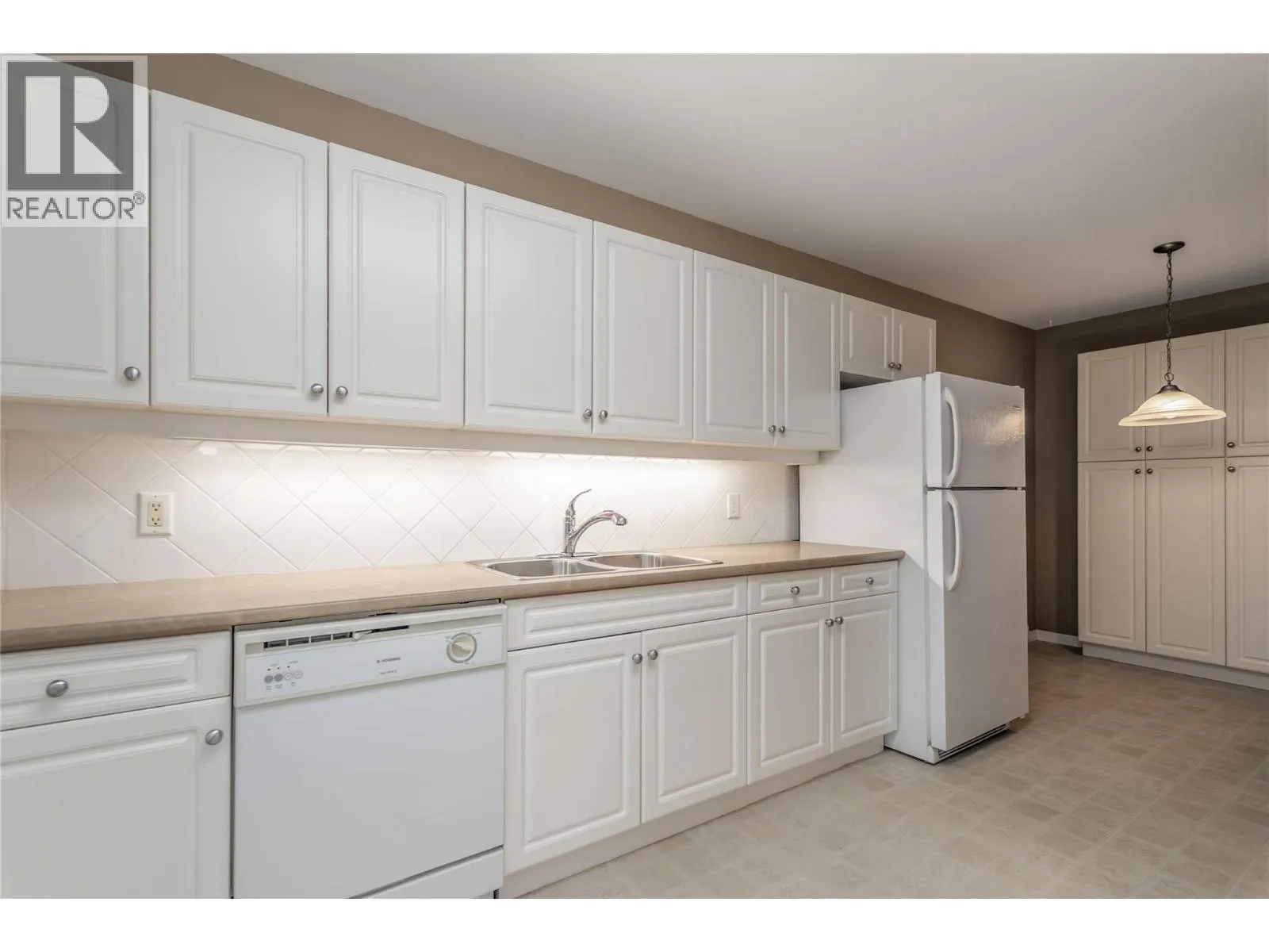 303 Whitman Road Unit# 202