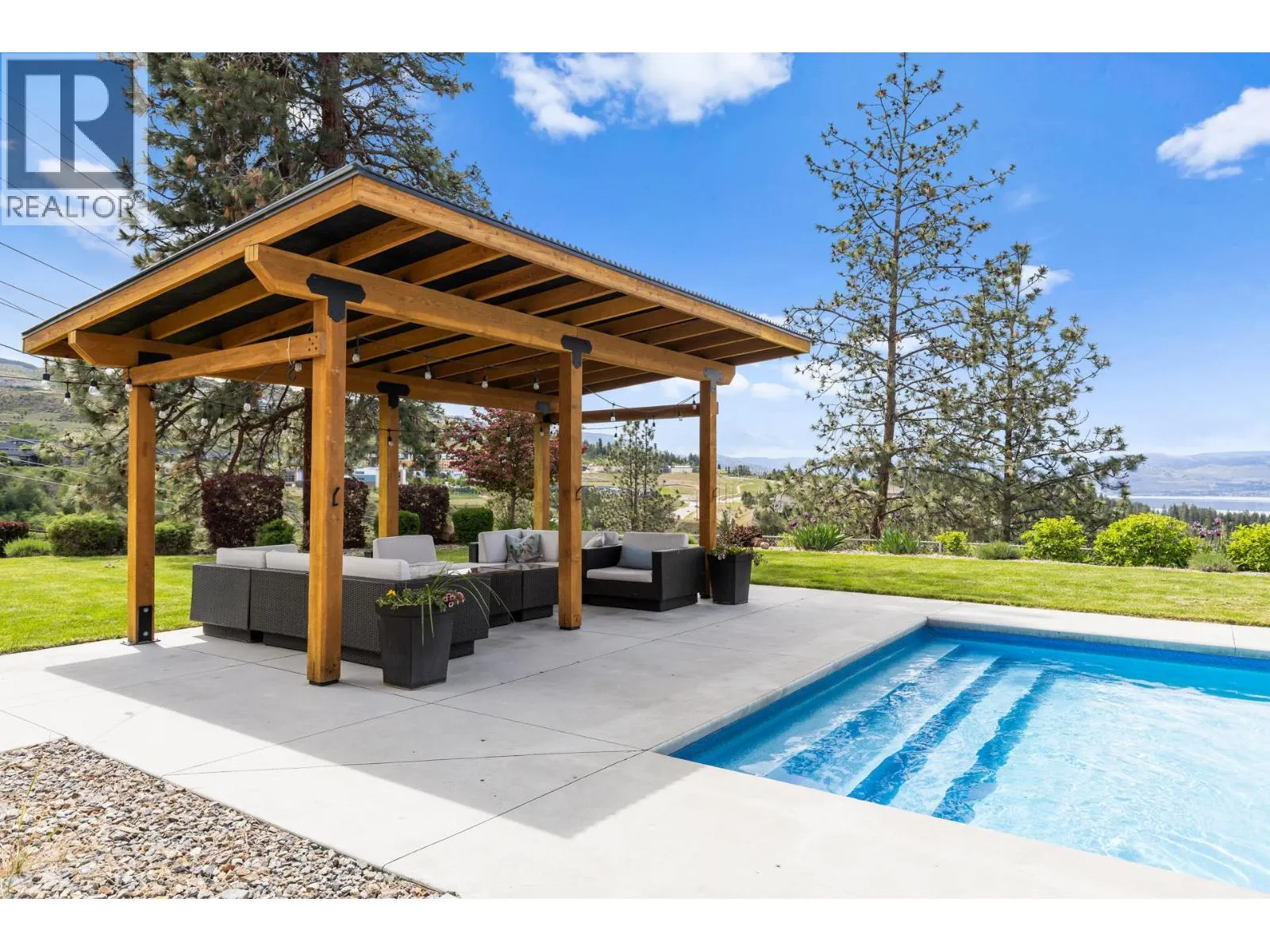 1476 Westridge Court