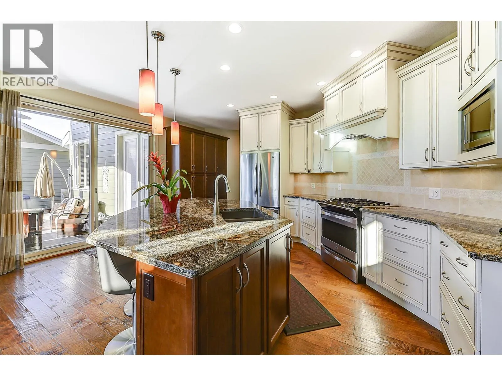 1147 Glenview Court