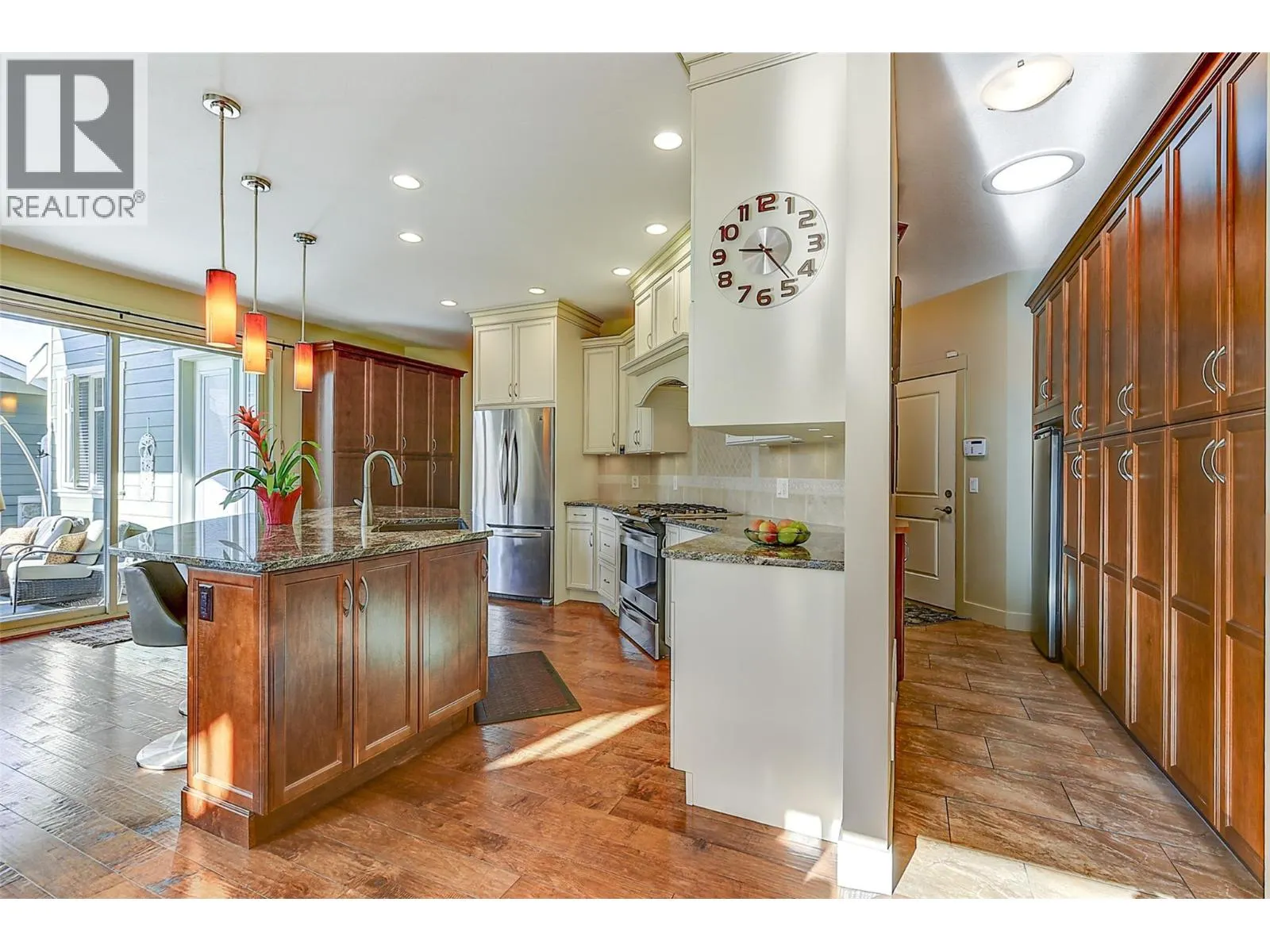 1147 Glenview Court
