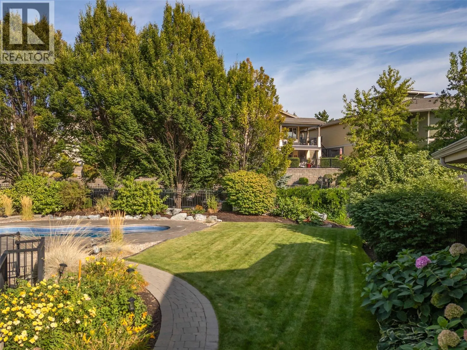 1147 Glenview Court