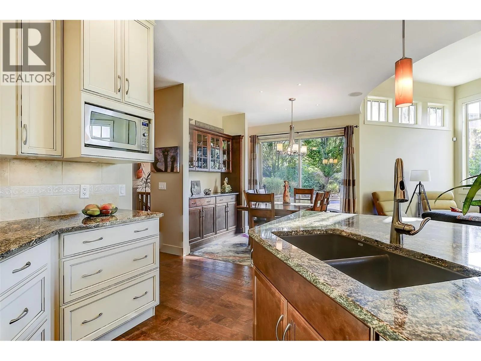 1147 Glenview Court
