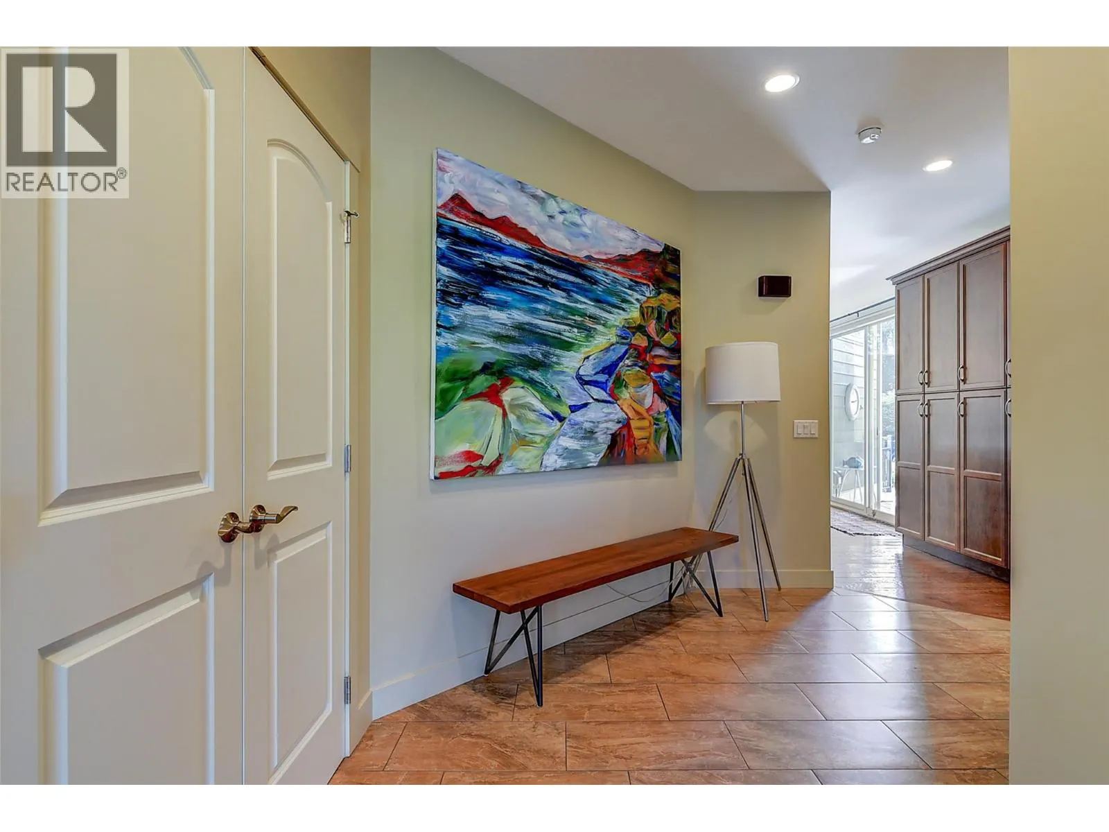 1147 Glenview Court