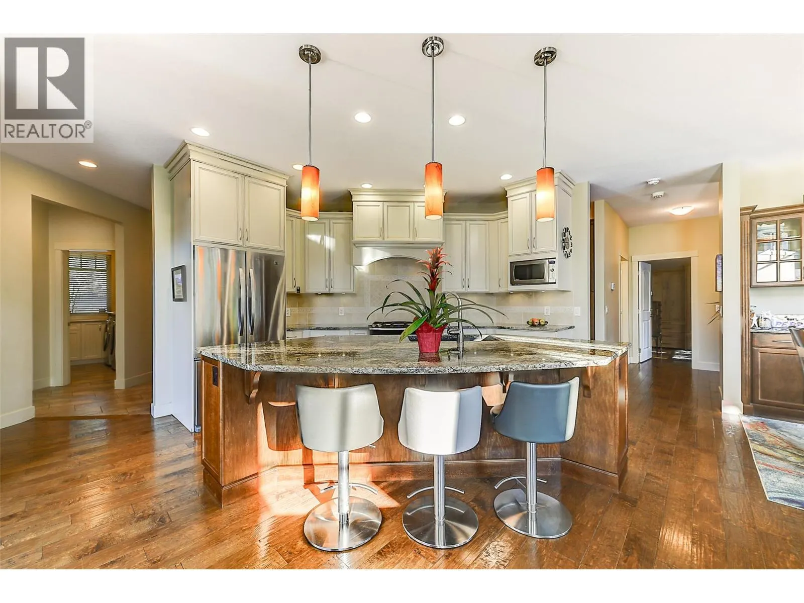 1147 Glenview Court