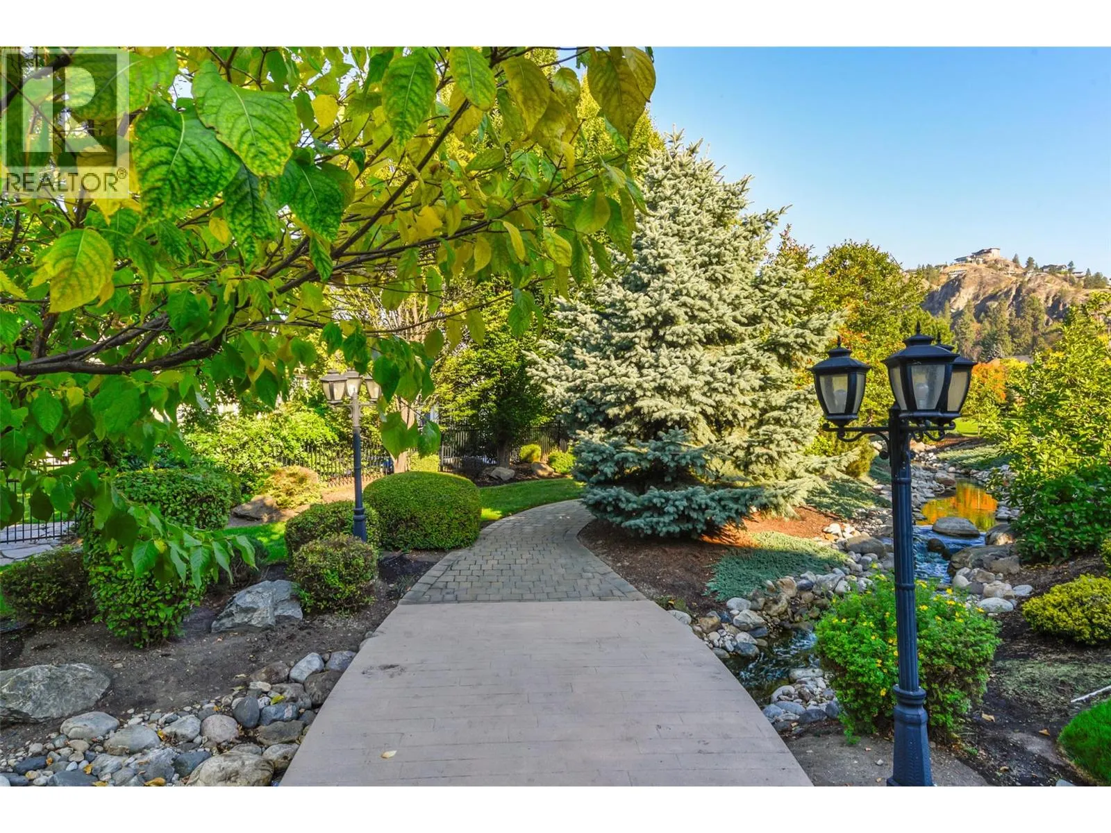 1147 Glenview Court