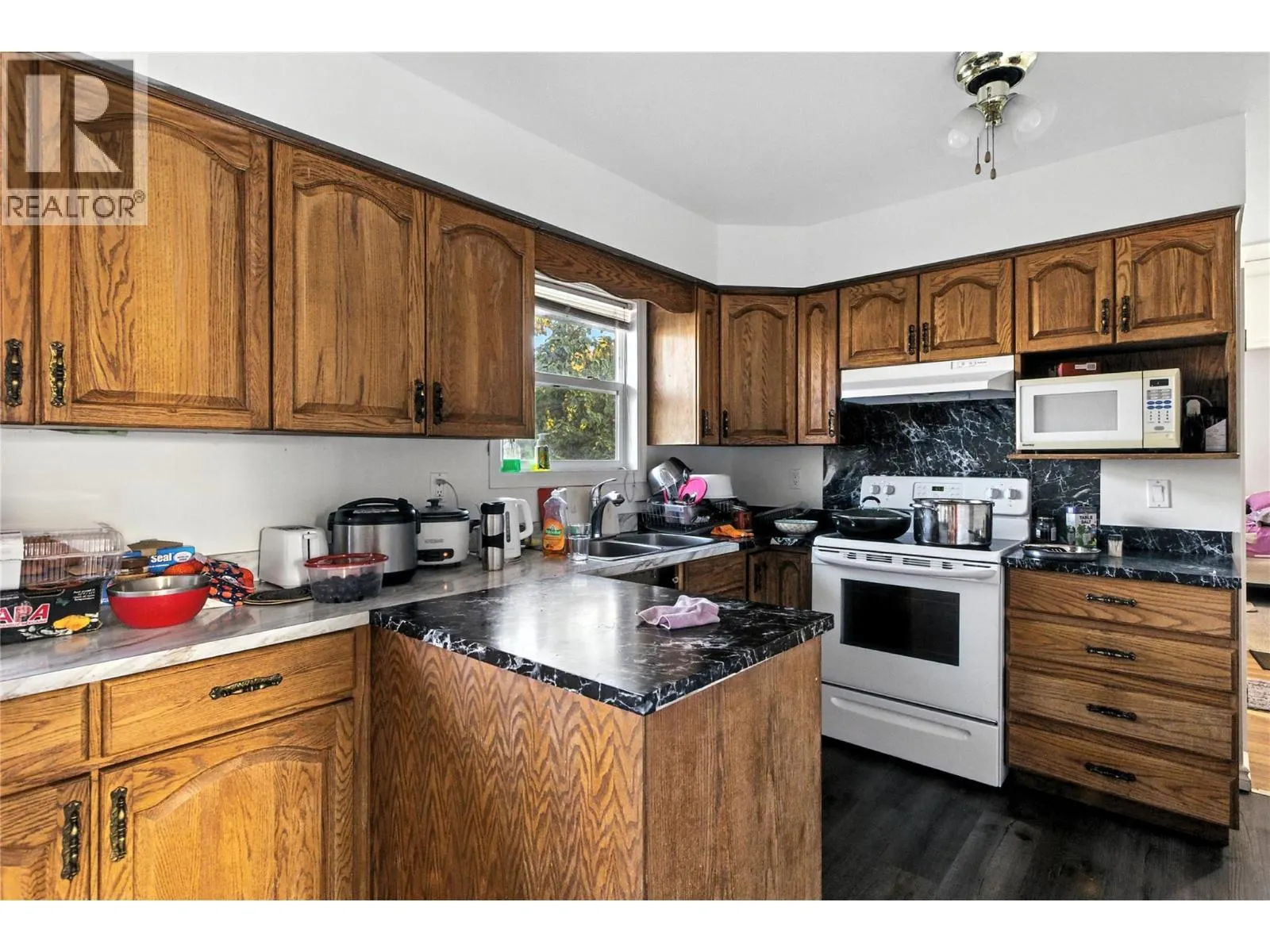 740 10th Street